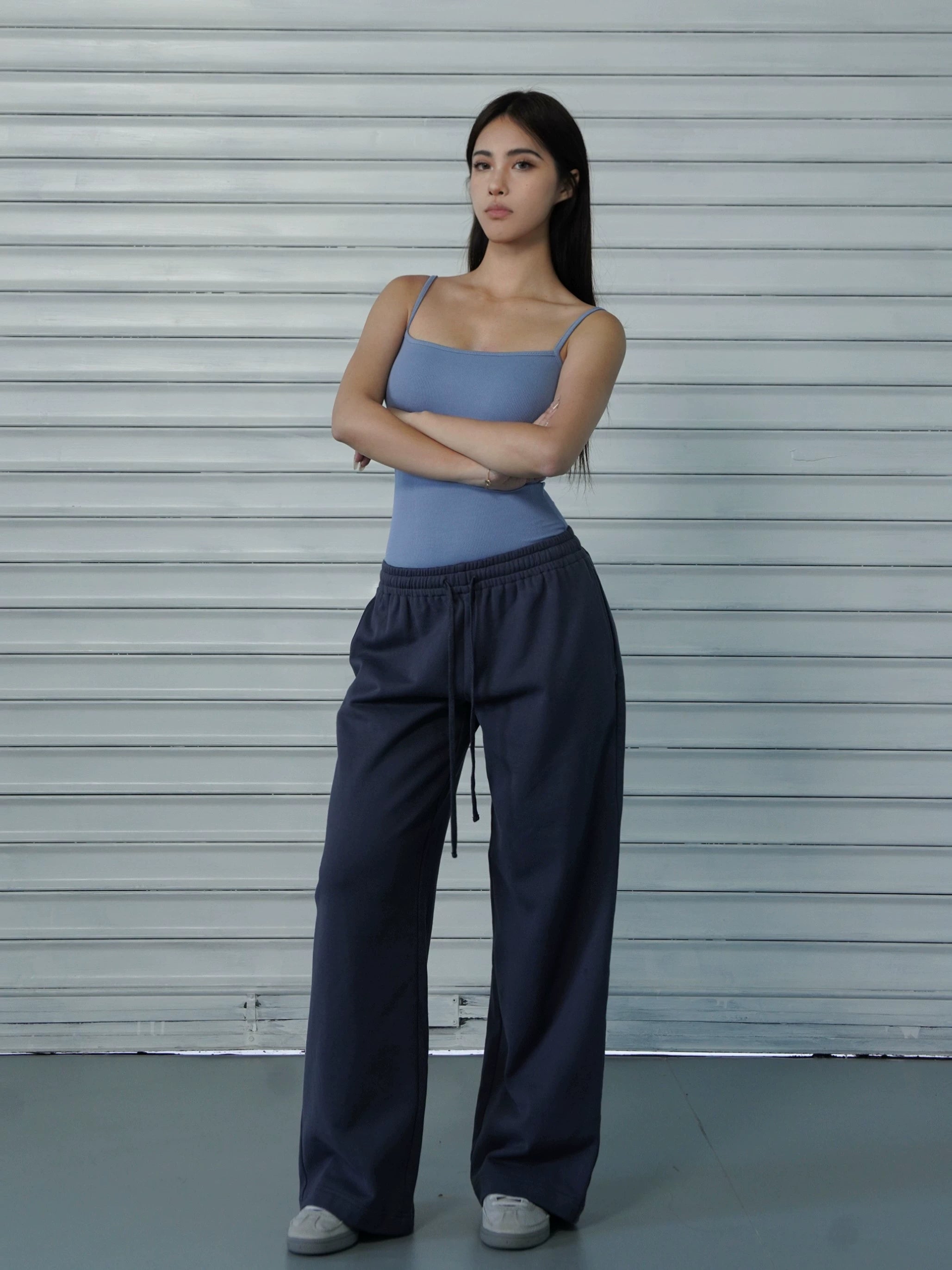 Pantalon sportif à pattes droites en ligne lâche