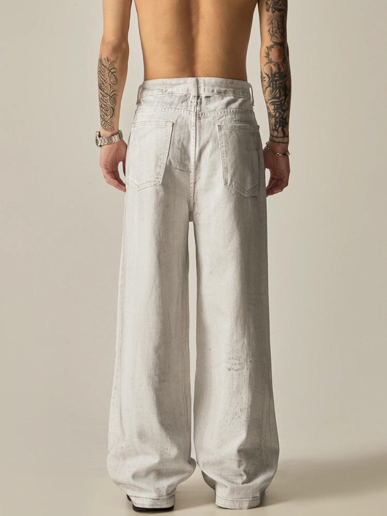 Distressed White Wide-Leg Denim Jeans