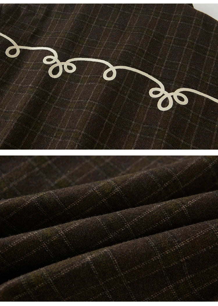 Decoración de la chaqueta con cremallera a cuadros blancos