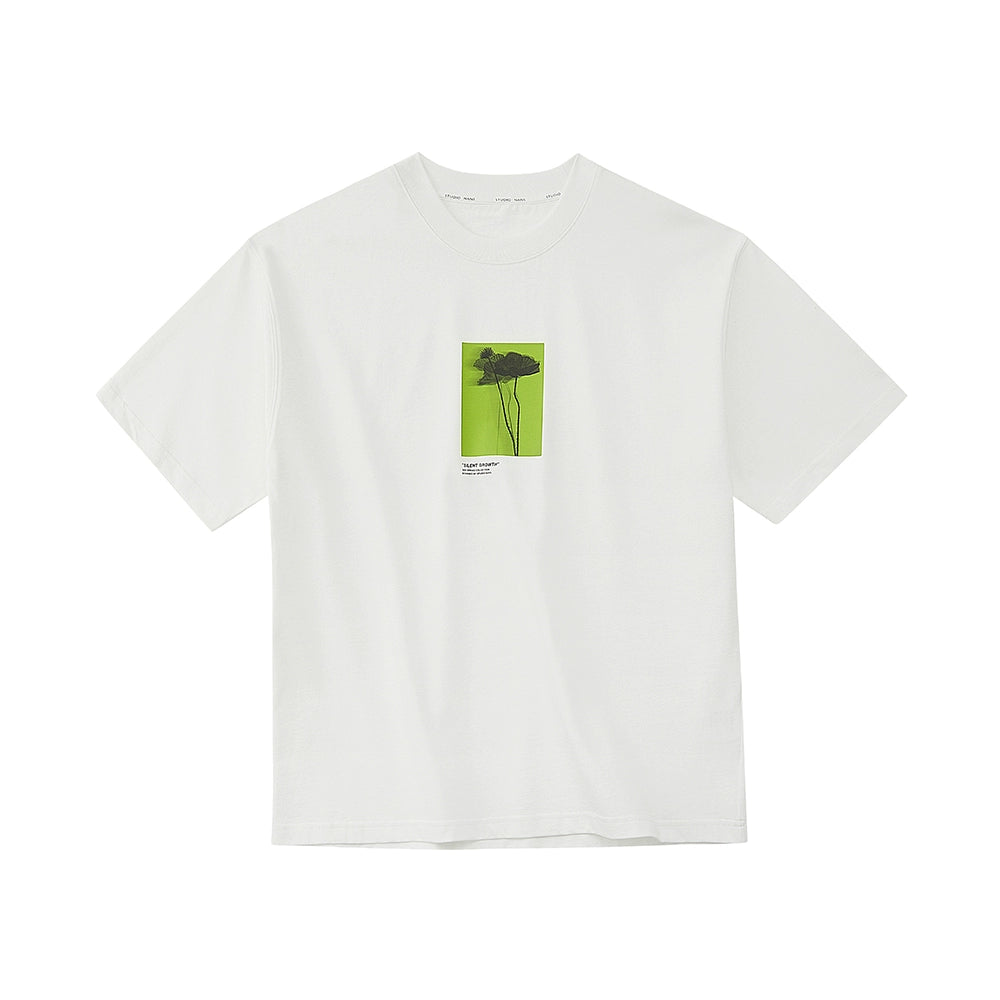 Camiseta de manga corta con estampado de silueta floral