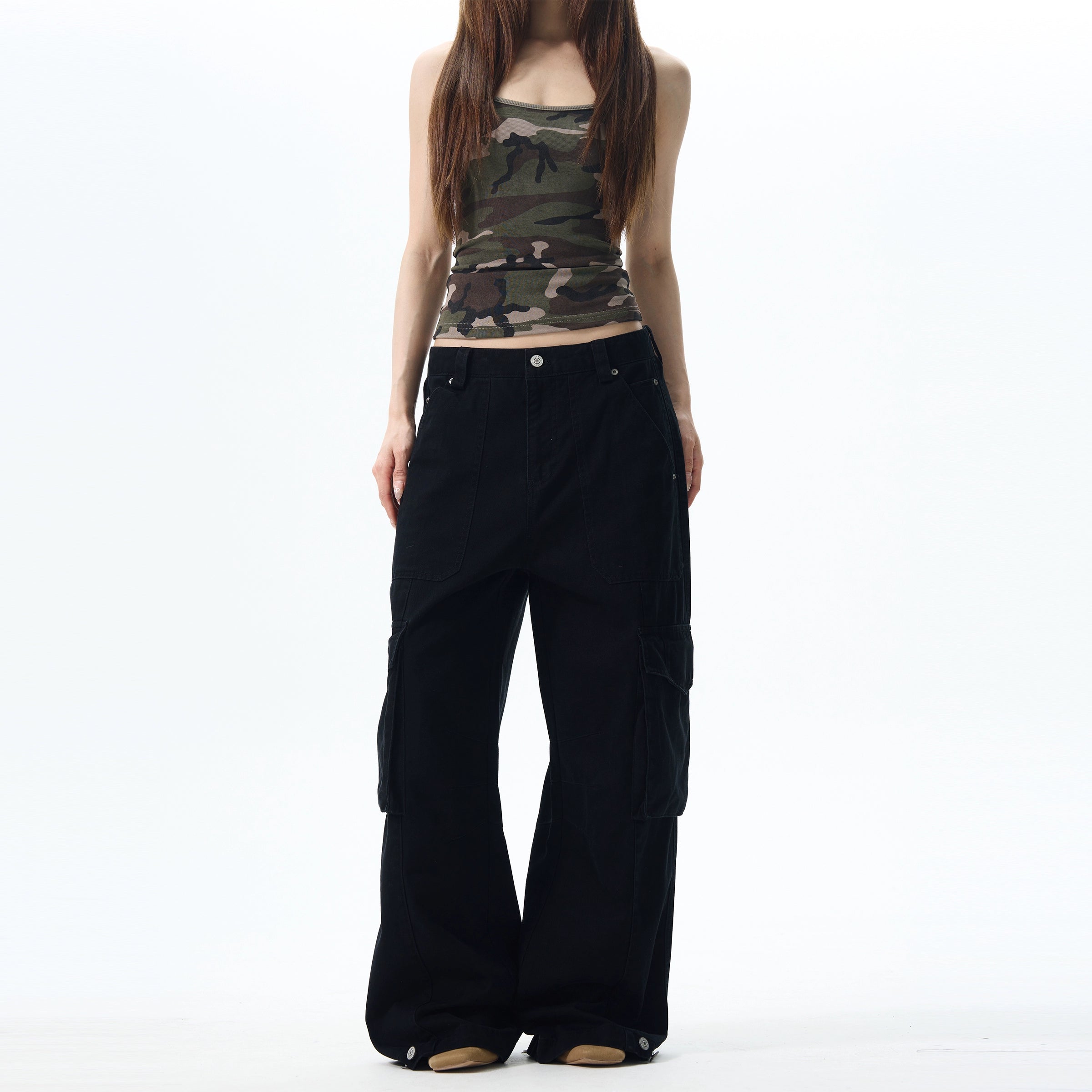 Wide Leg Cargo Pants in  Beige & Black