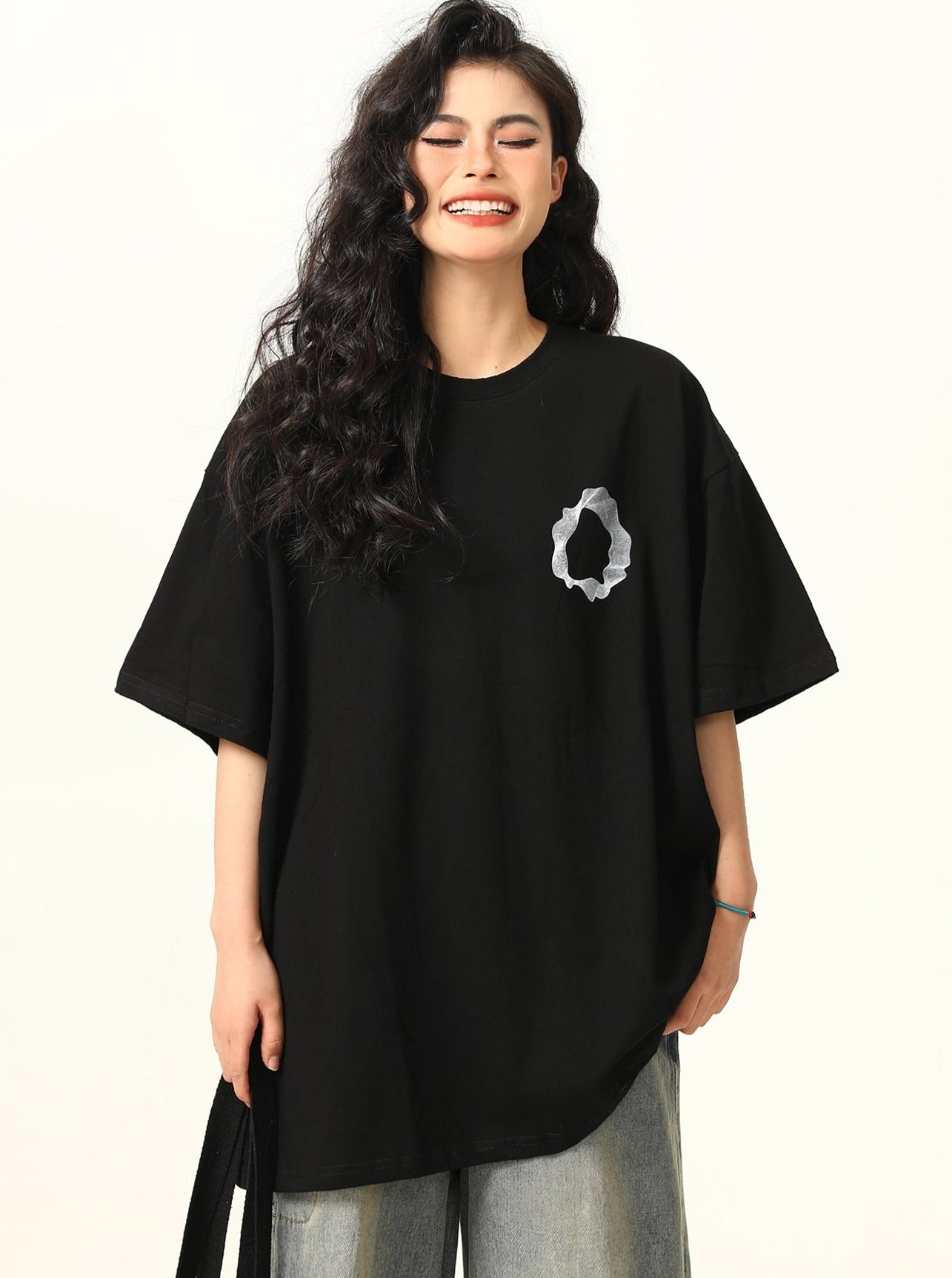 Tee de algodón de estampado gráfico de gran tamaño