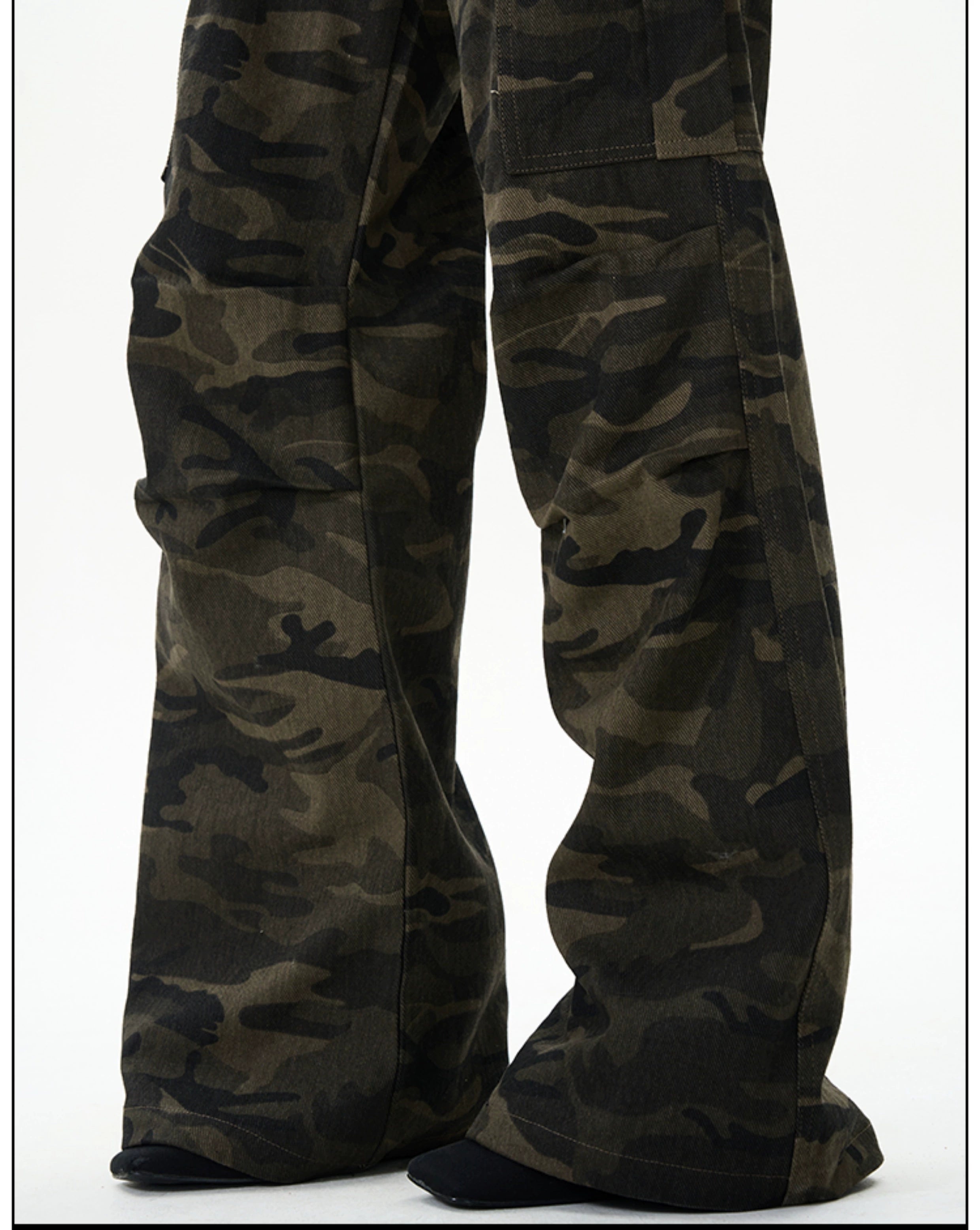 Camo Print Wide-Leg Multi-Pocket Cargo Pants