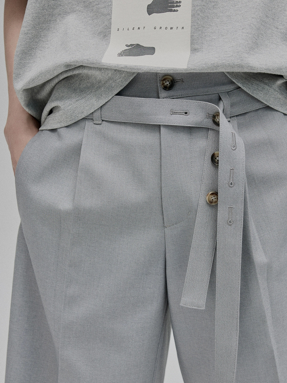 Pantalones cortos de longitud de longitud drapeada