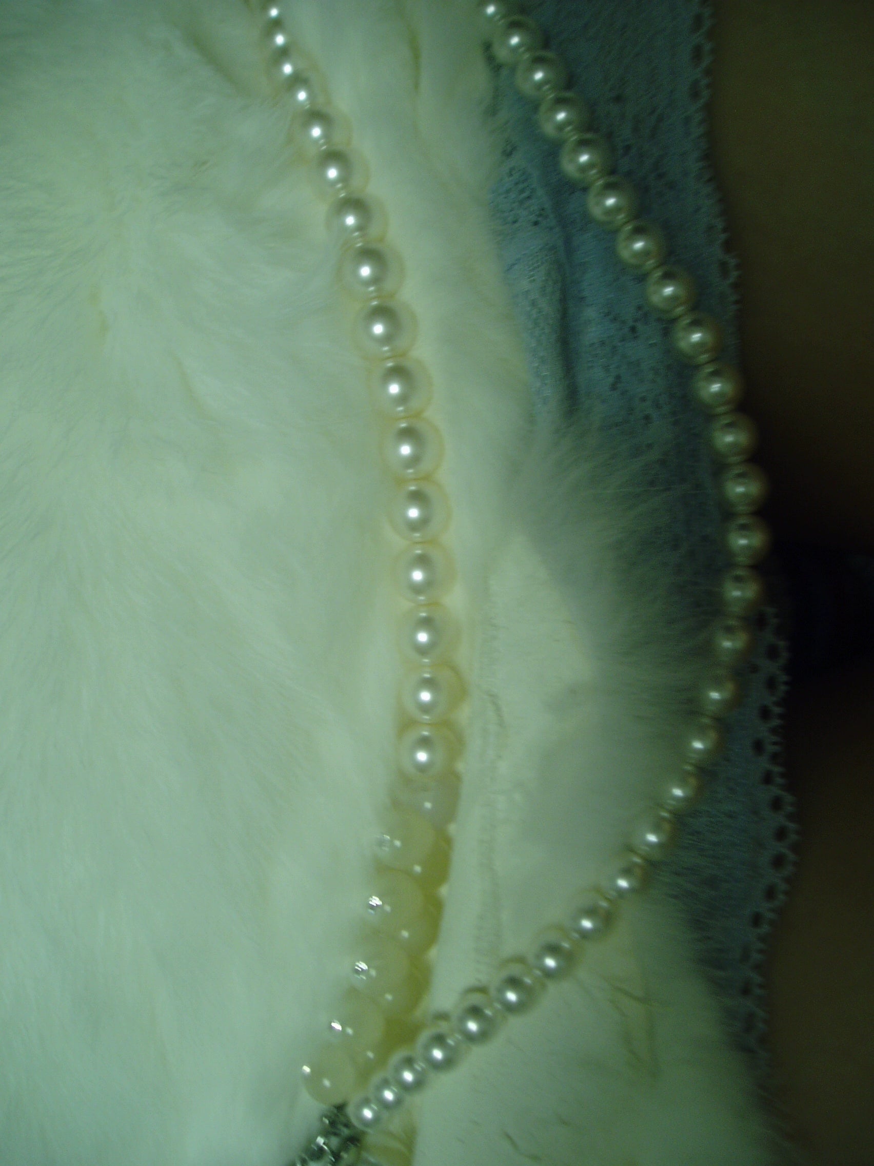 White Rabbit Fur Pearl Chain Belt