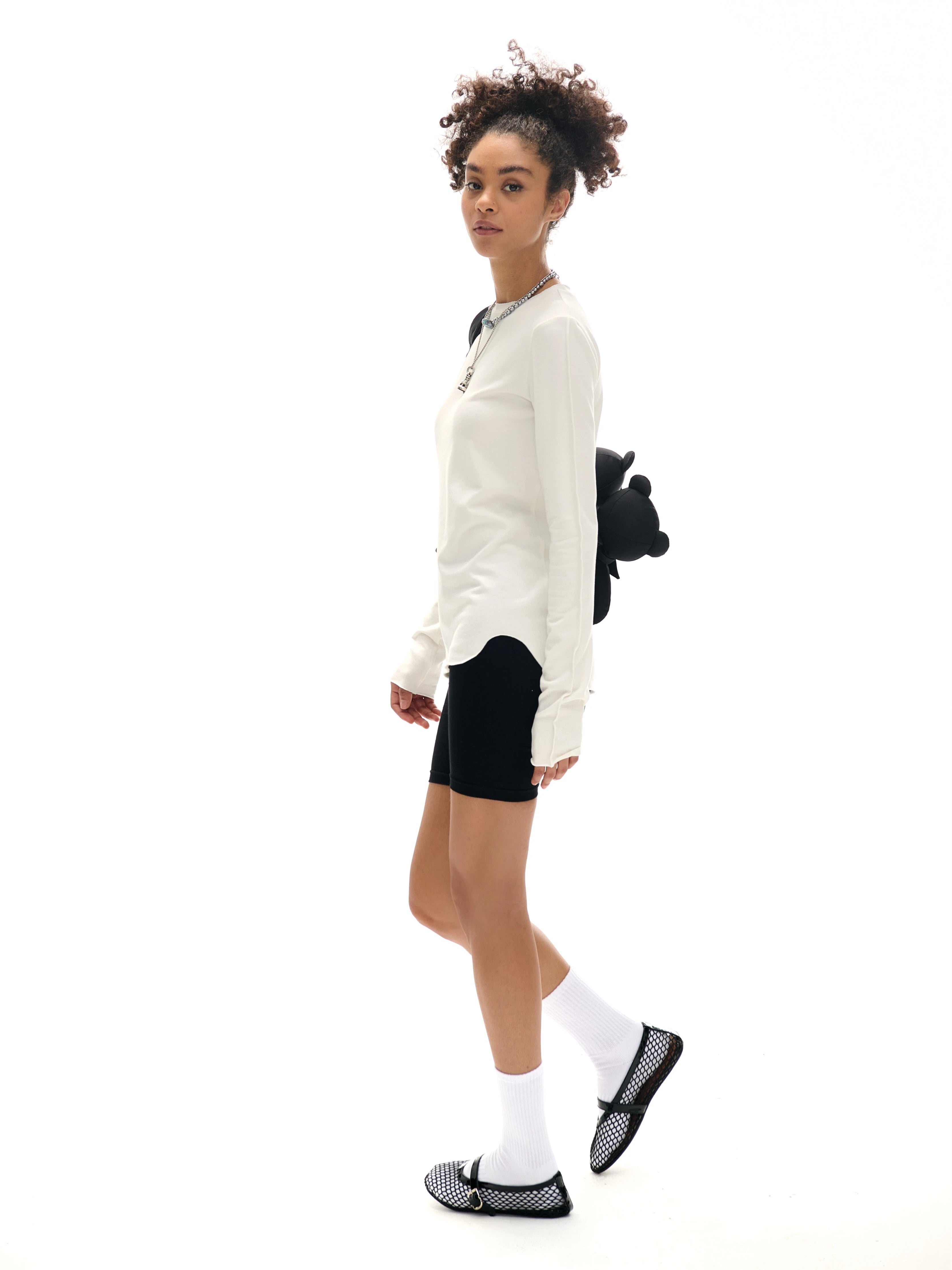 Camiseta de manga larga de ajuste delgado de cuello redondo