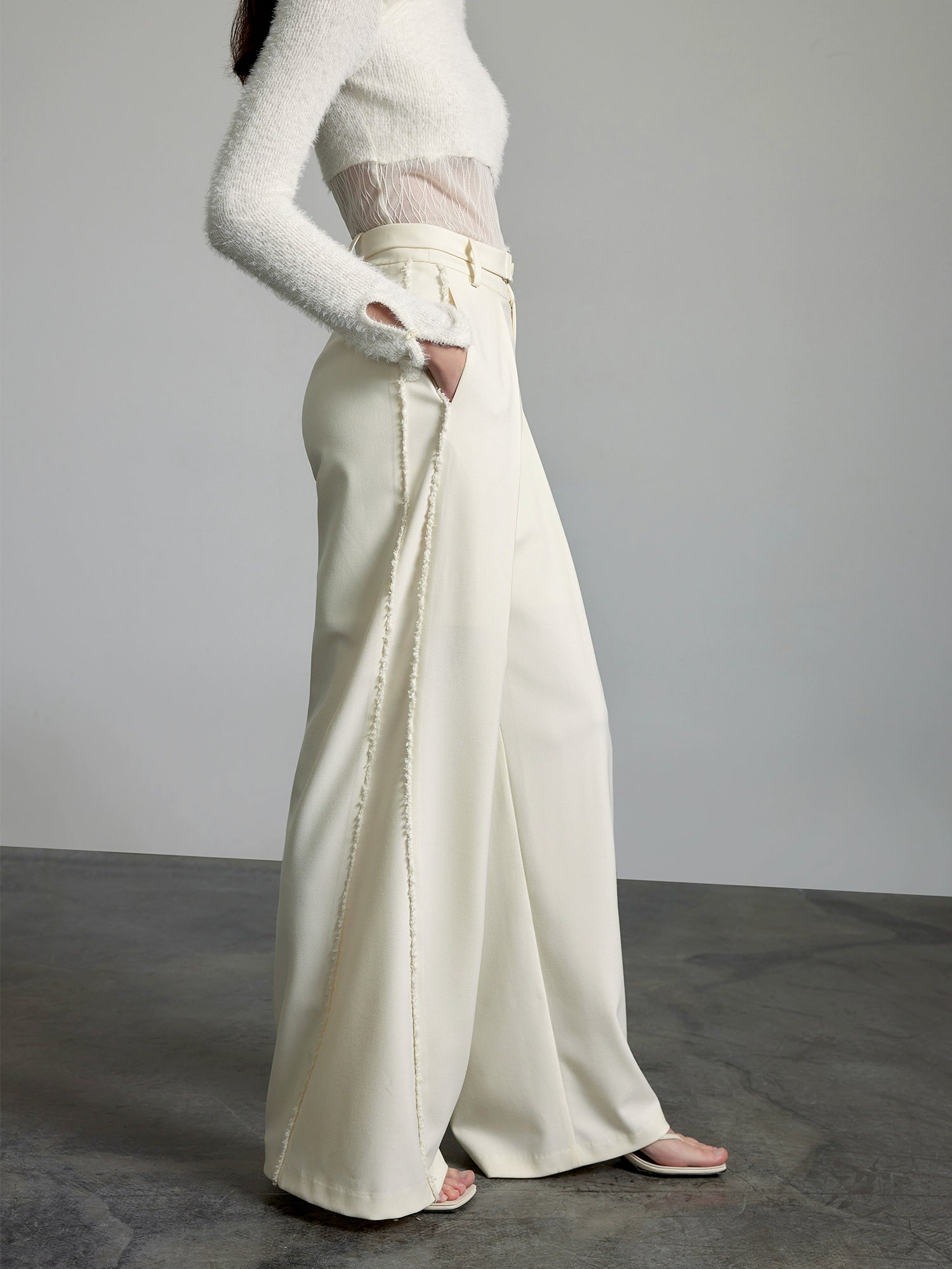 와이드 레그 크림 팬츠