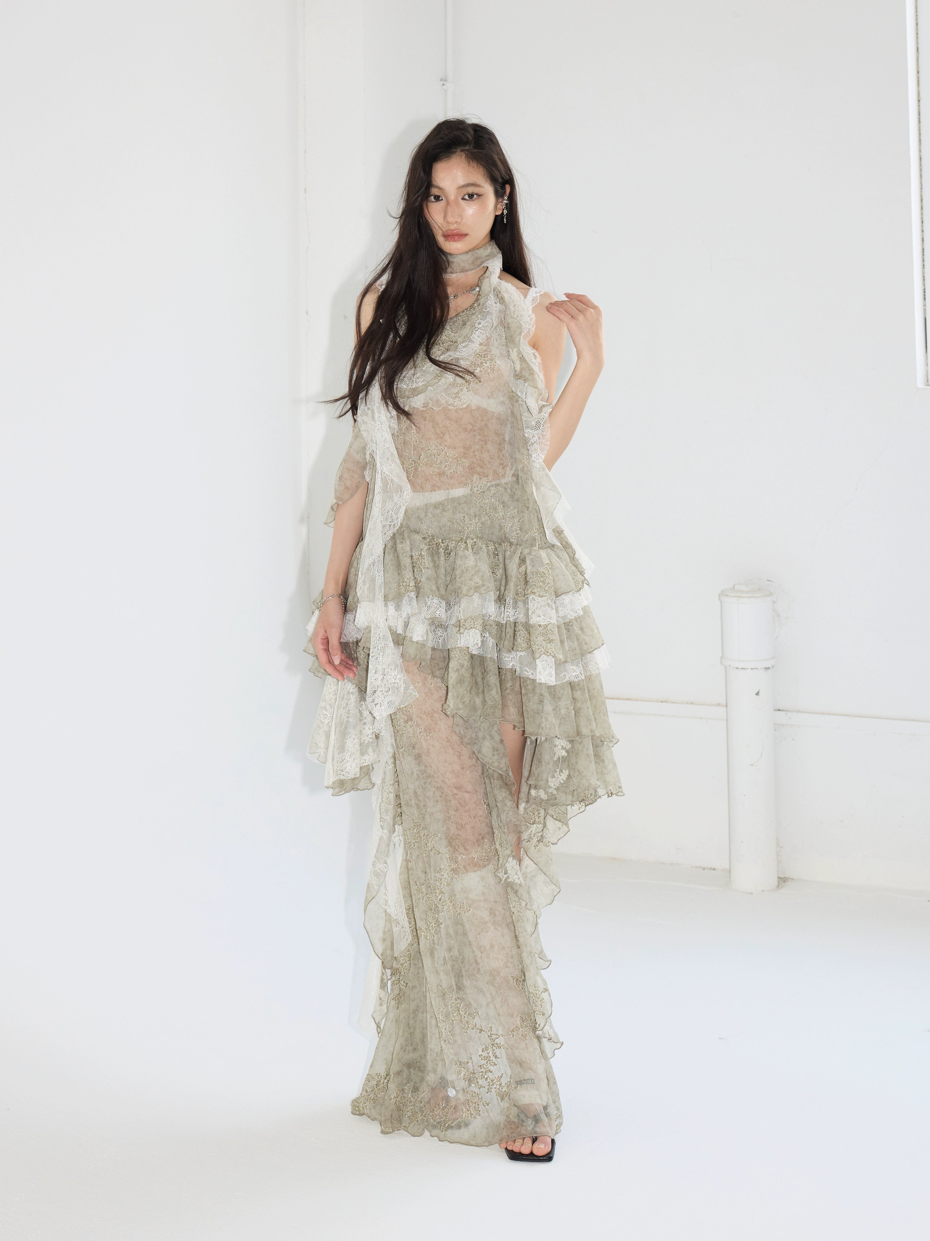 Ruffle Edge Neck Vest Dress Set