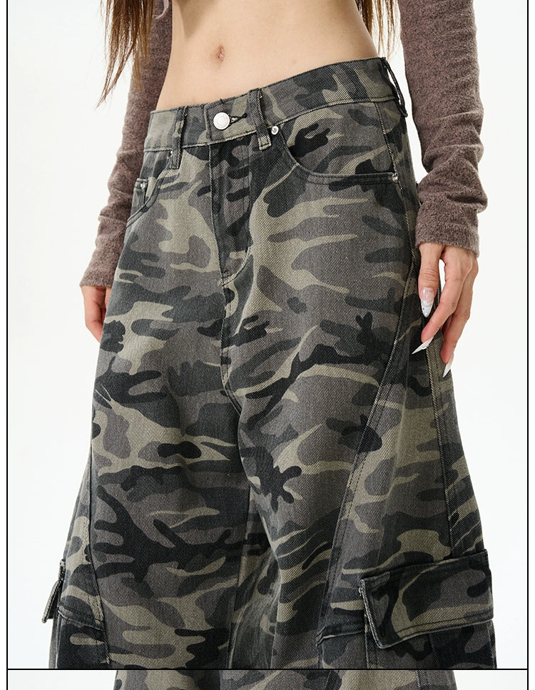 Classic Baggy Camo Cargo Pants
