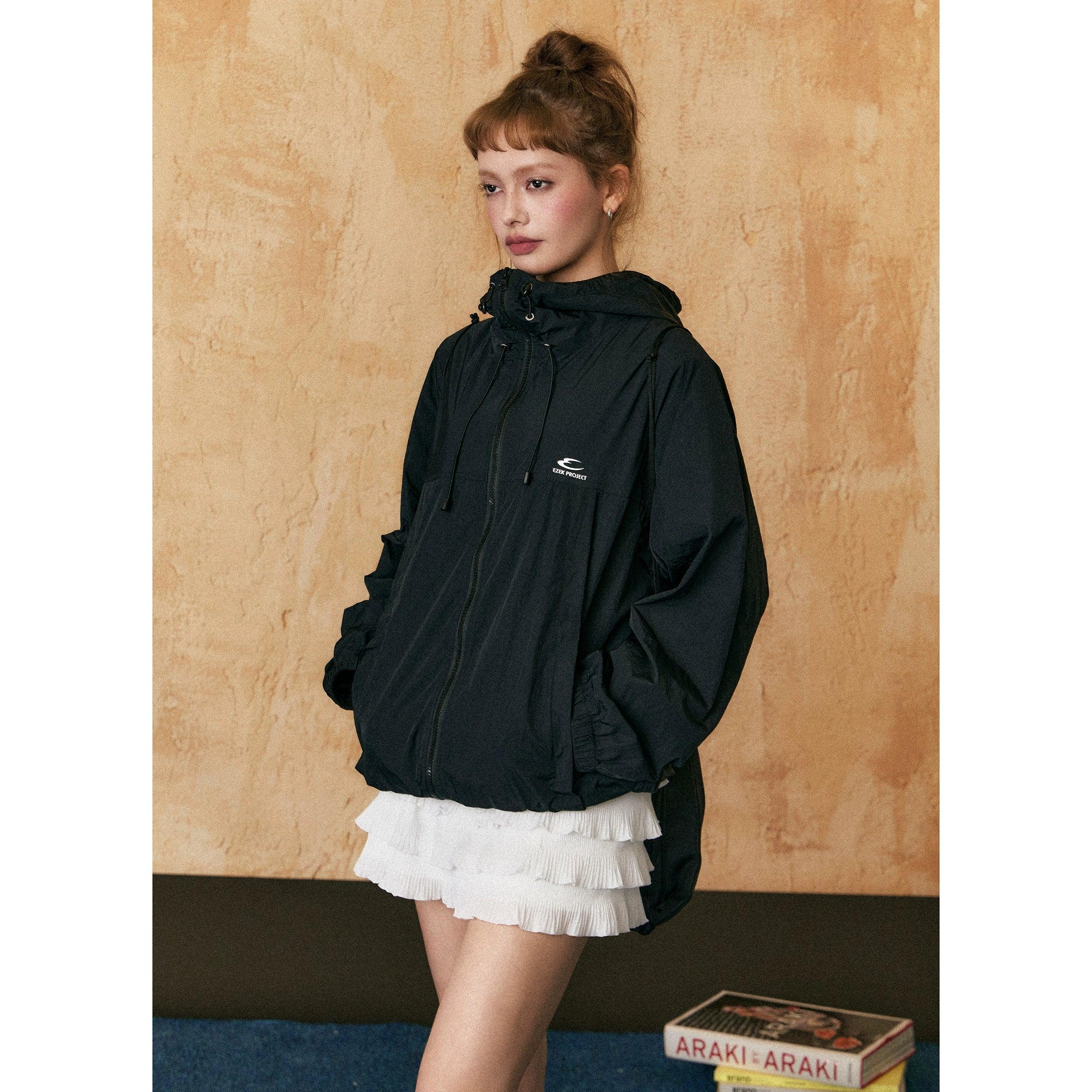 Ezek O'Neill sudadera con capucha de gran tamaño negro - chaqueta con cremallera creciente para mujeres con logotipo y capucha con cordón