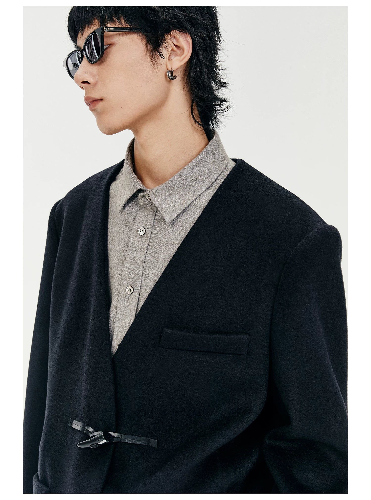 Toggle Closure Collarless Blazer