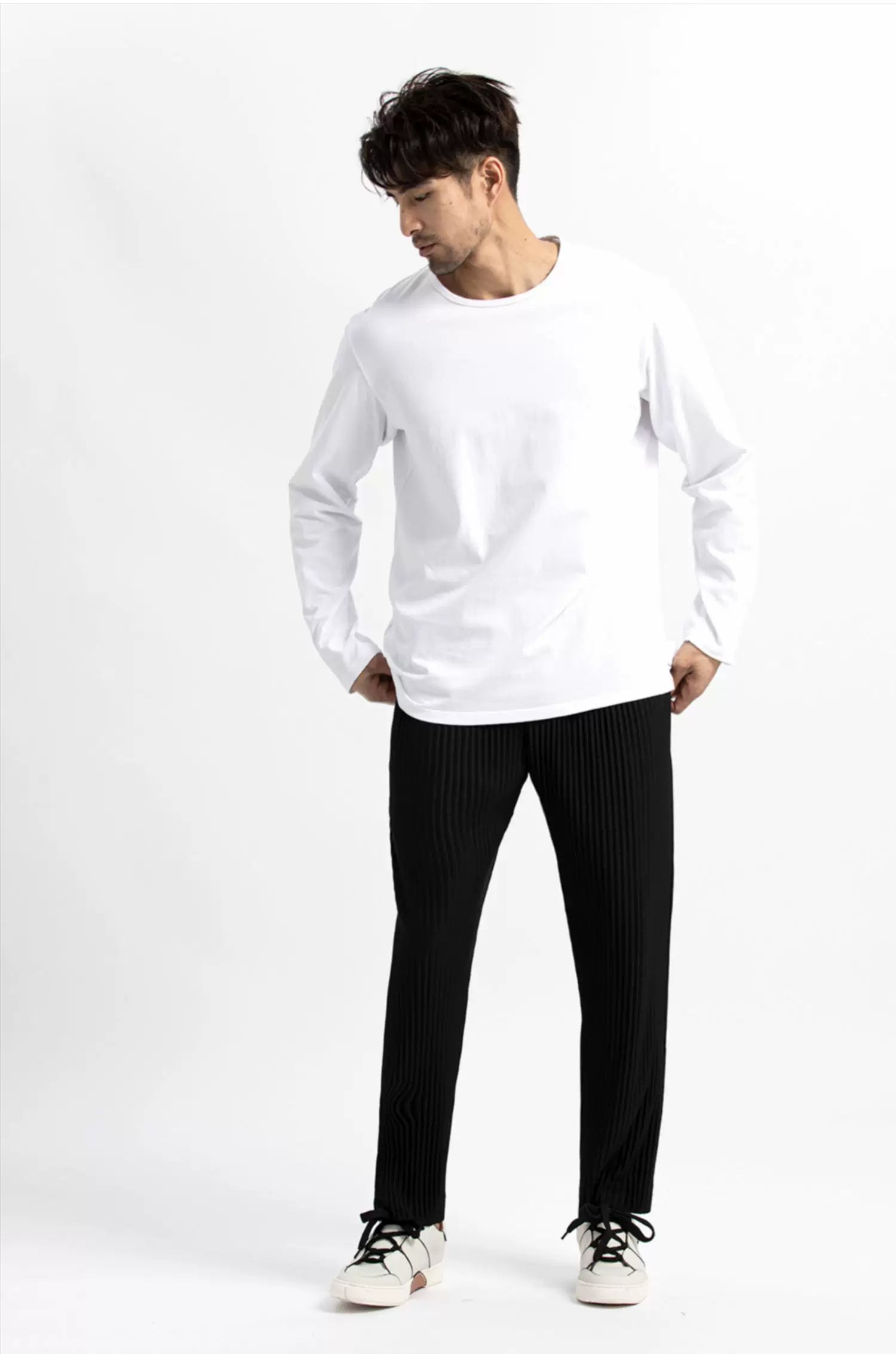 Frostline Pleated Straight-Leg Trousers