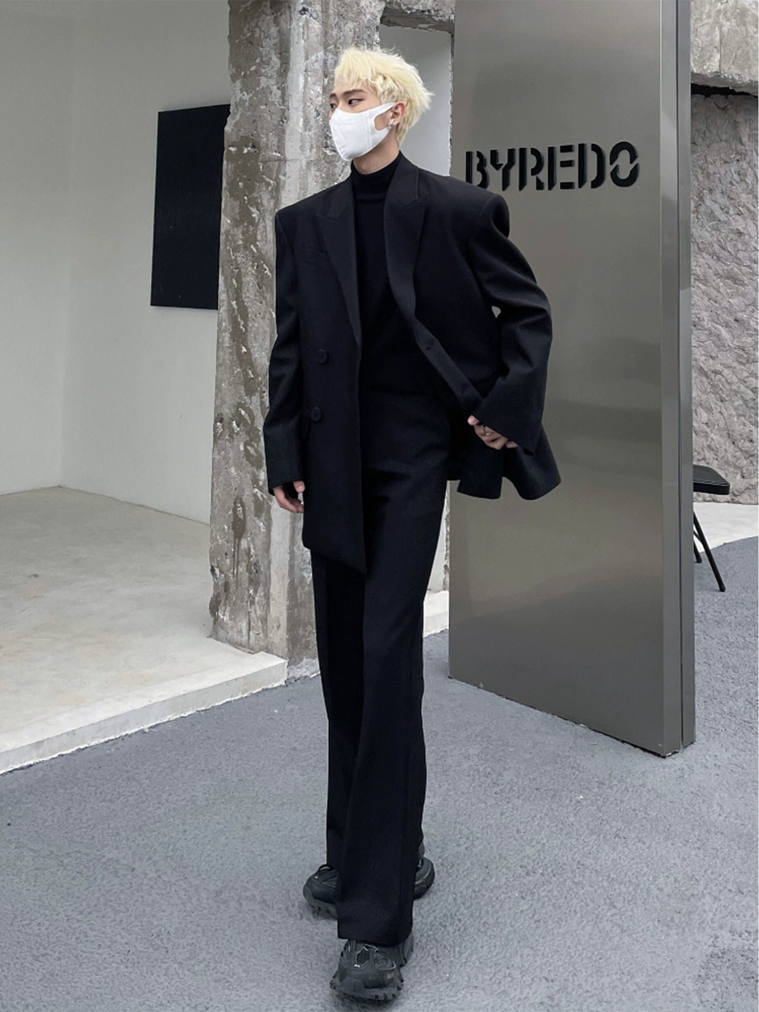 Oversized Black Blazer Suit