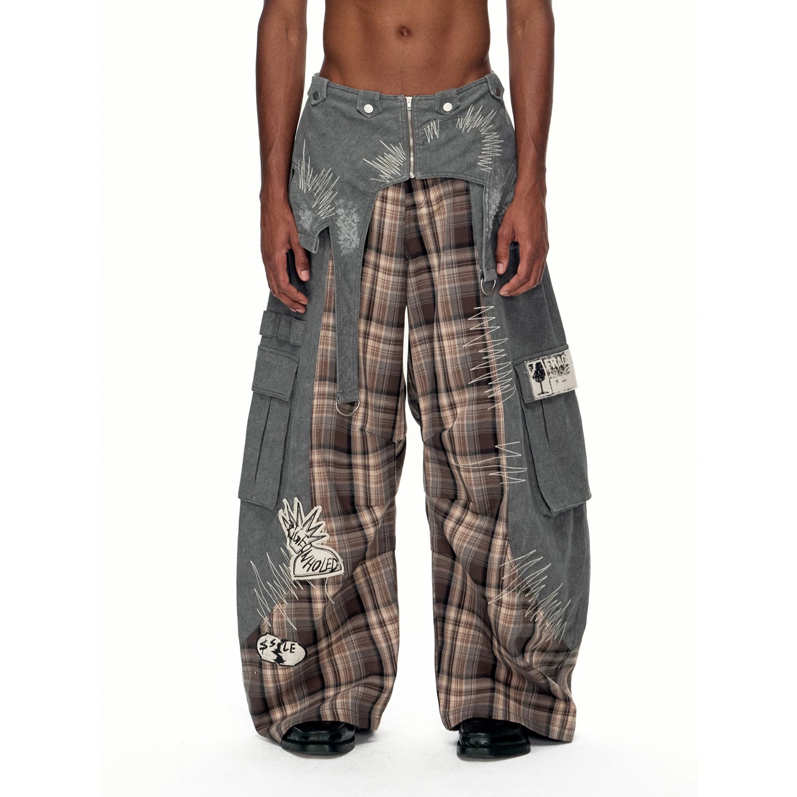 Detachable Waistband Plaid Cargo Pants in Grey