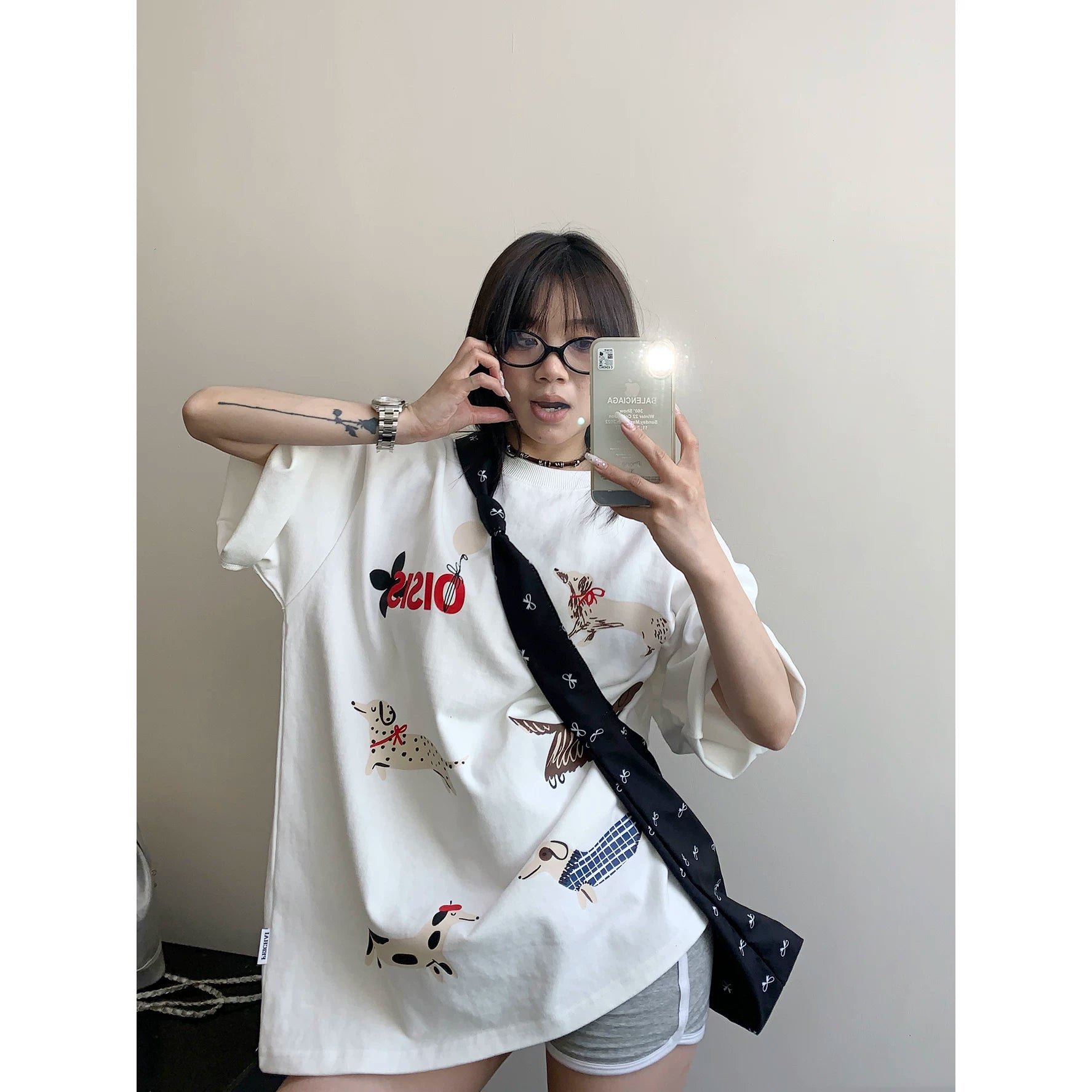 Puppy Parade OISIS Tee