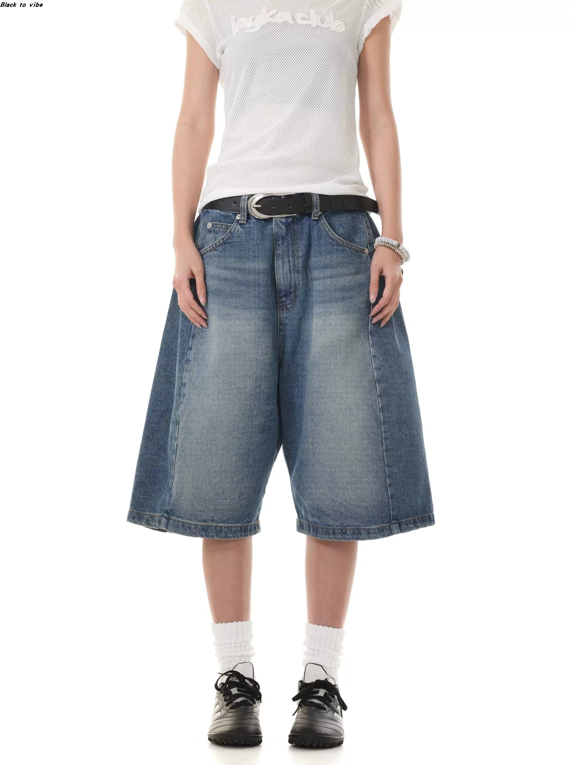 Washed Denim Bermuda Shorts - blue front fit