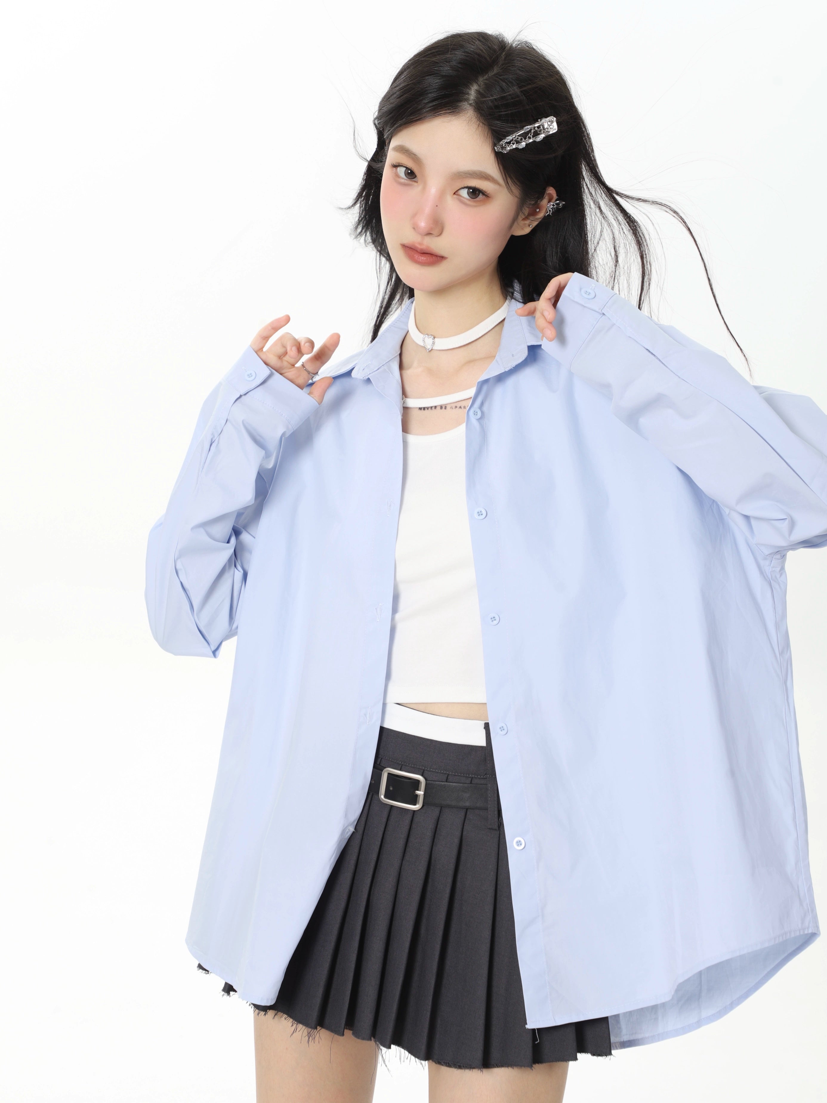 Weißes Button-Down-Hemd im Lagenlook Petite