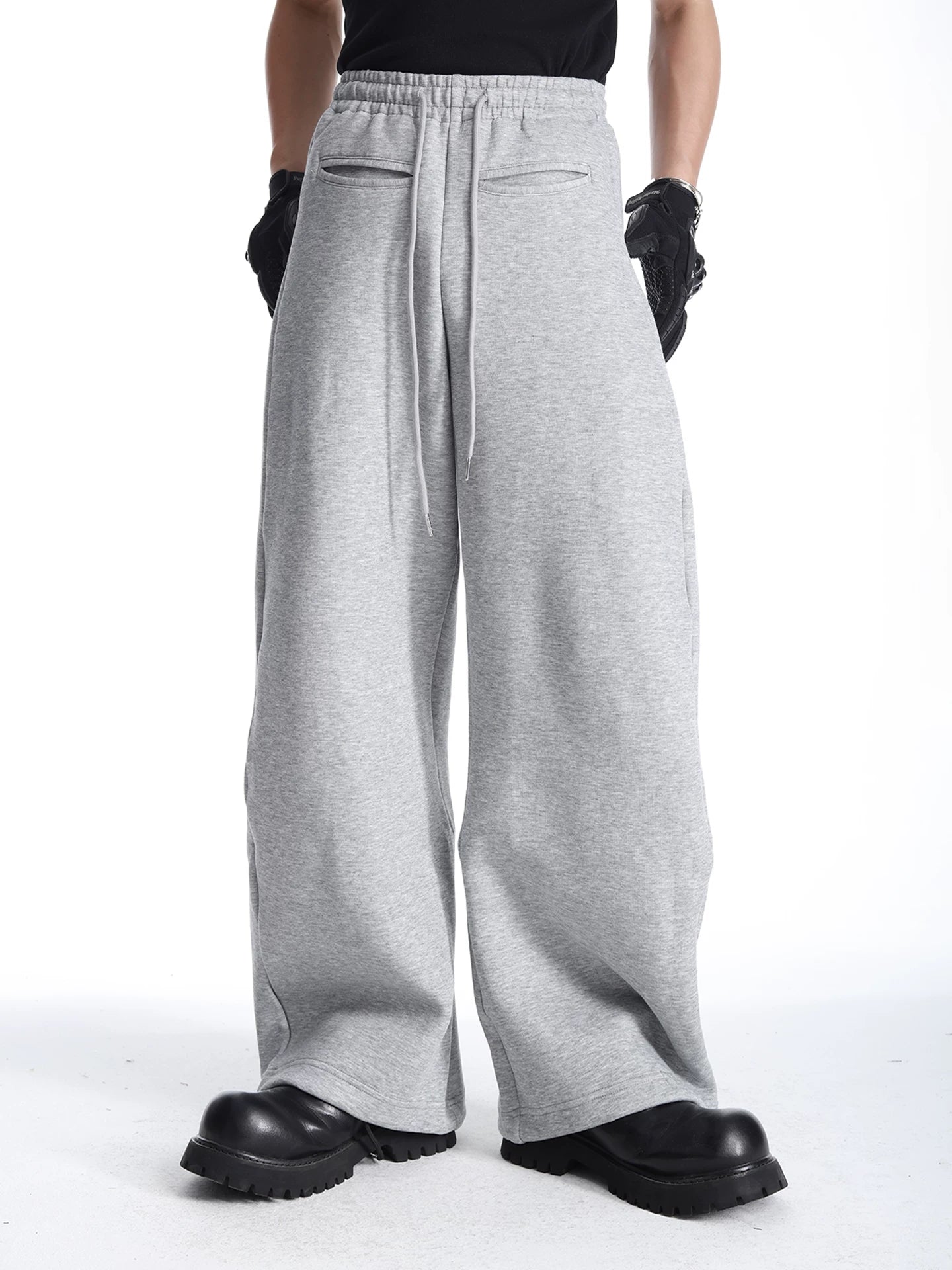 Essential Wide-Leg Sweatpants
