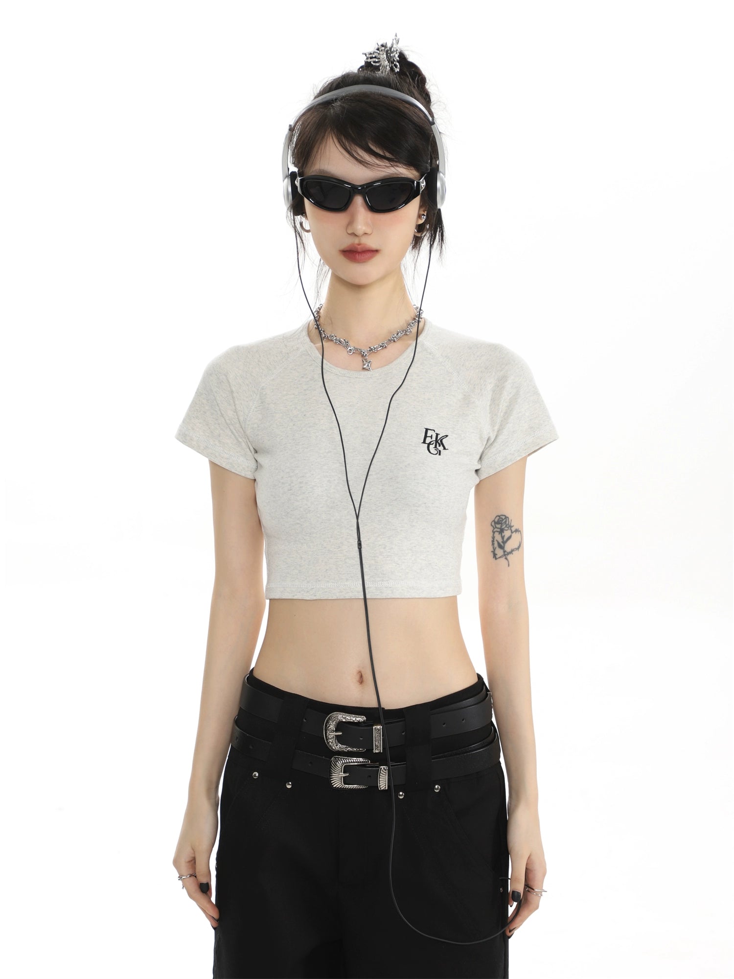 Camiseta de manga corta bordada vintage