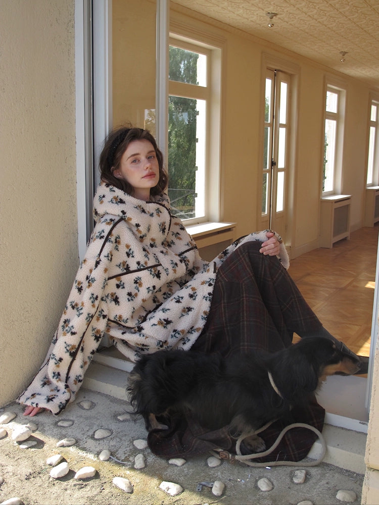 Floral Print Sherpa Jacket with Hood and Contrast Piping
