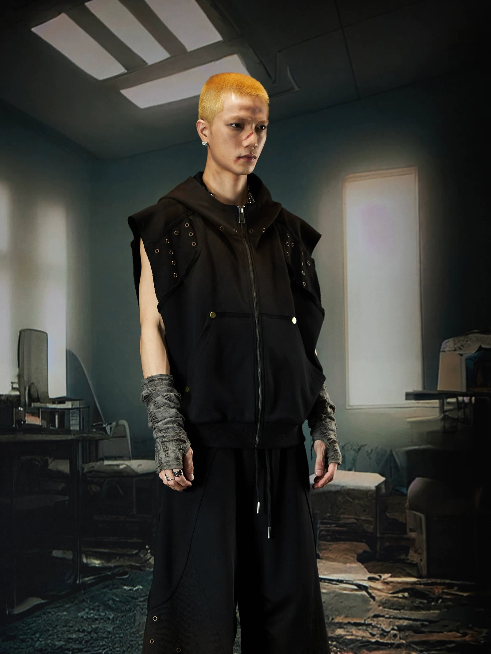Ruinforge Grommet Hooded Vest