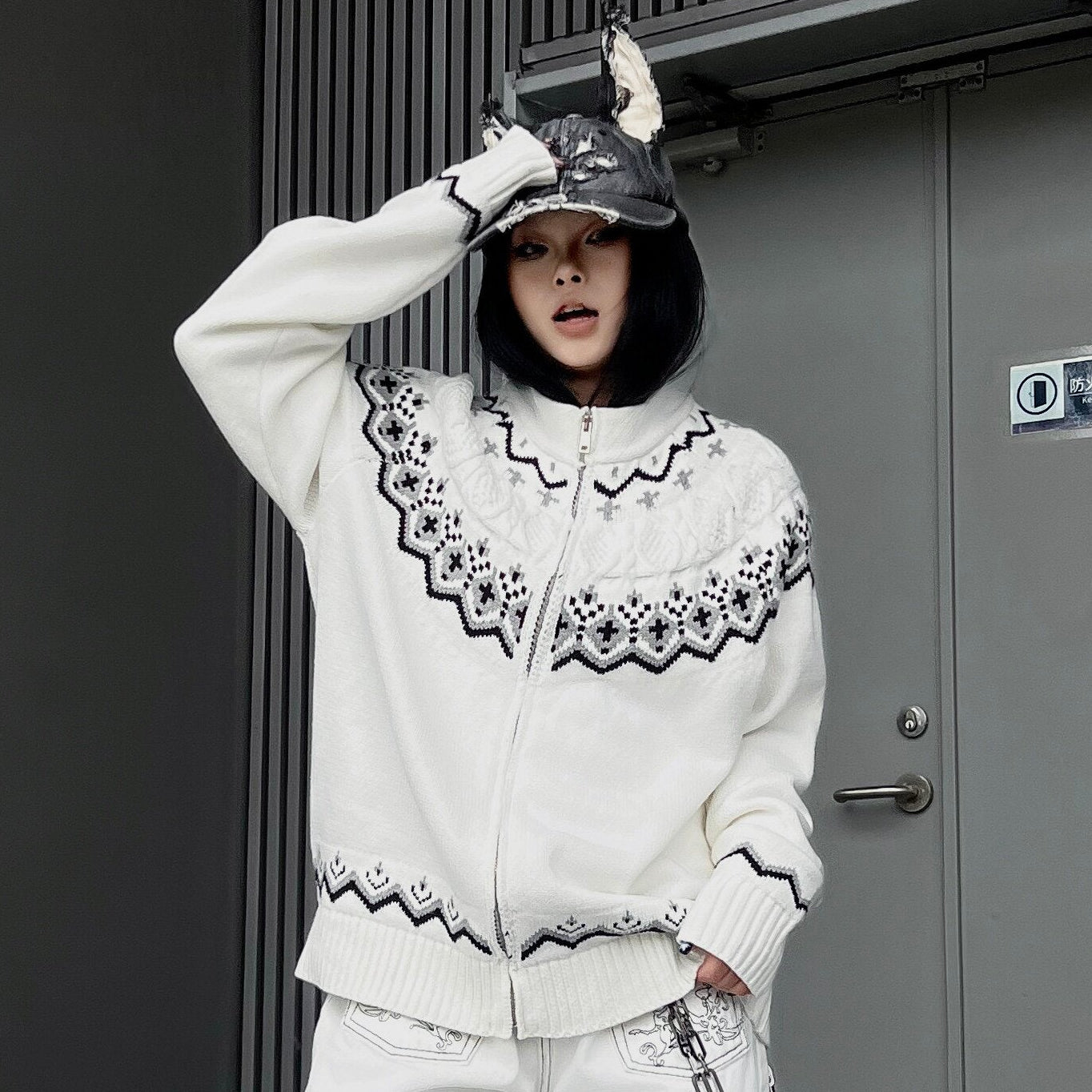 Men's Nordic Pattern Zip-Up Knit Cardigan