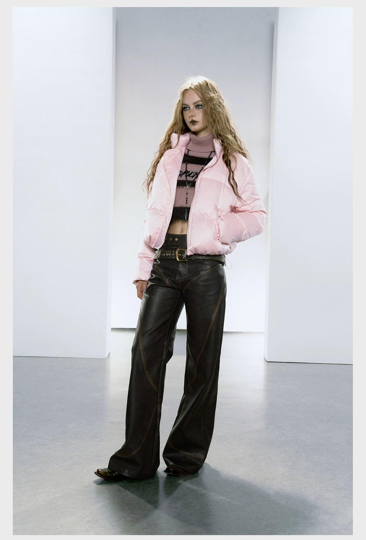 Golpe de chaqueta hinchadora recortada para mujer Pose - Pastel acolchado con cremallera con cremallera y bolsillos Ruchados