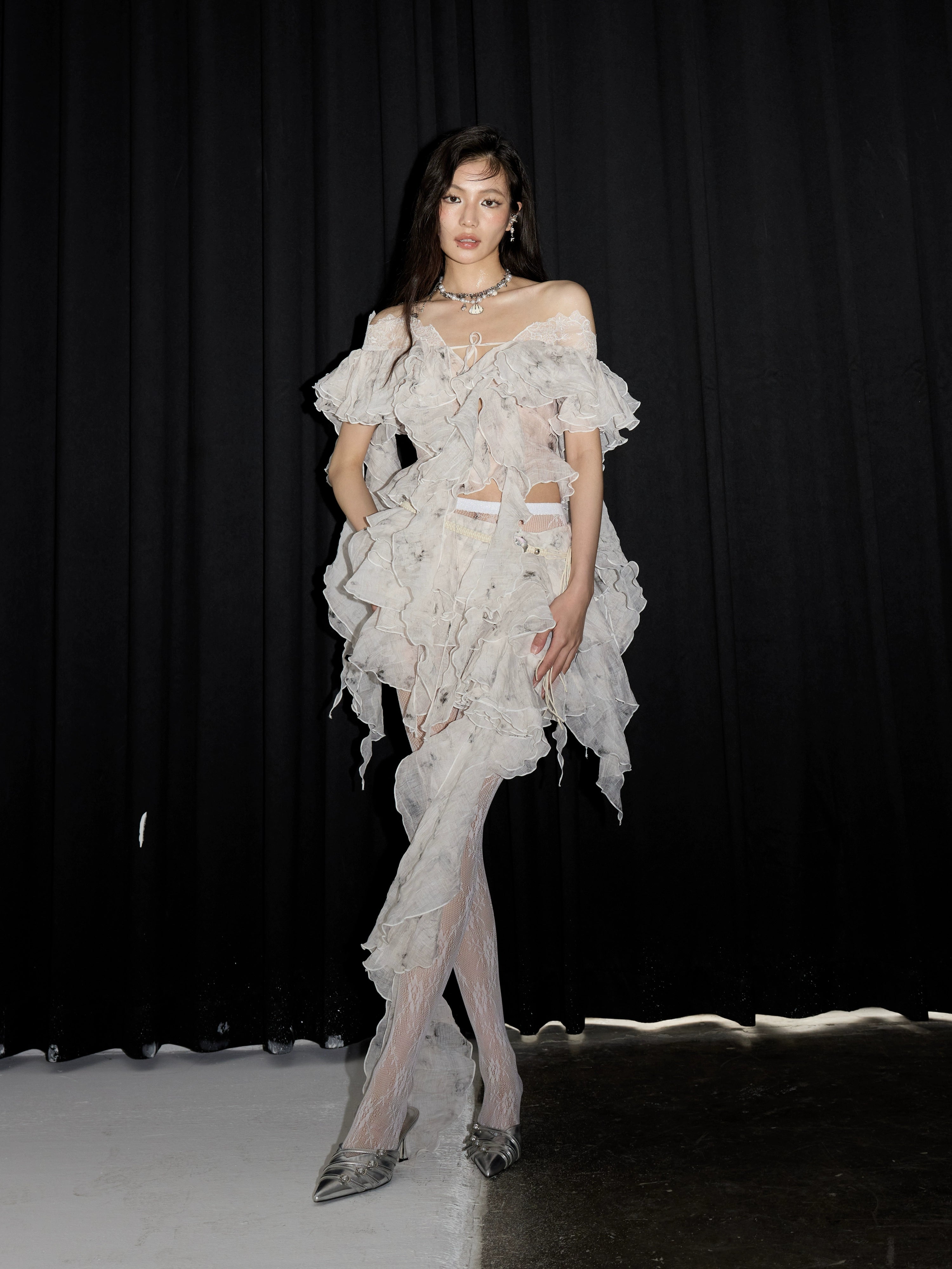 Asymmetrical Tiered Lace Ruffle Shirt in White