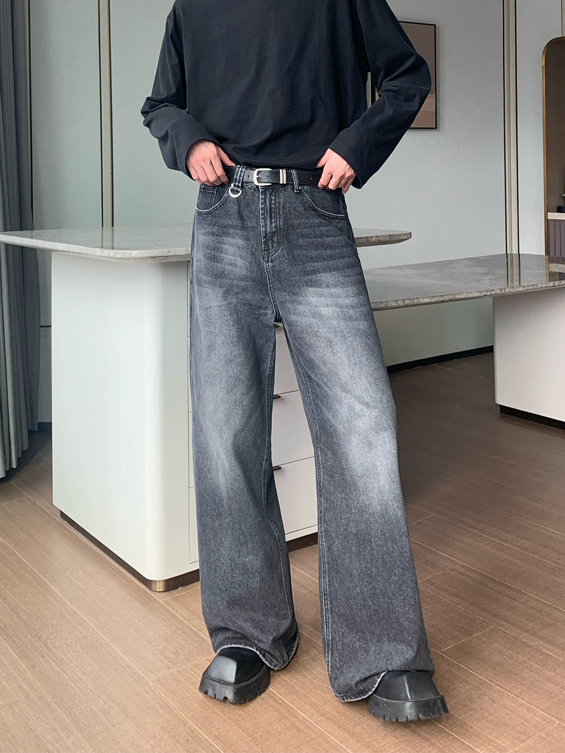 Straight-Wide-Leg Wash Jeans