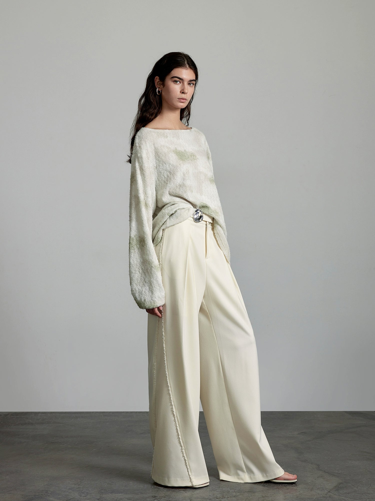 와이드 레그 크림 팬츠