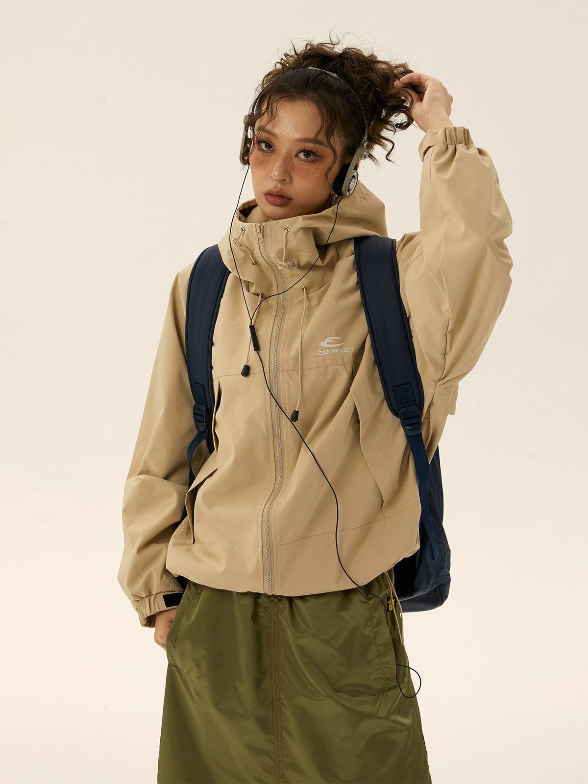 Ezek O'Neill sudadera con capucha de gran tamaño negro - chaqueta con cremallera creciente para mujeres con logotipo y capucha con cordón