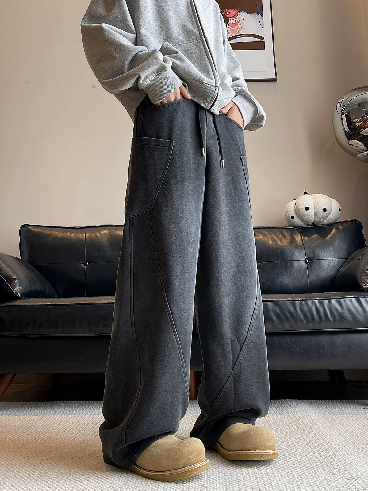 Wide-Leg Black Drawstring Sweatpants with Large Pockets