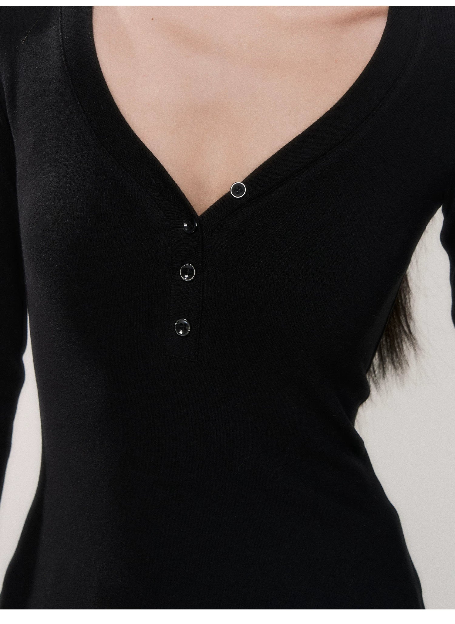 Noir Silhouette Buttoned V‑Neck Top