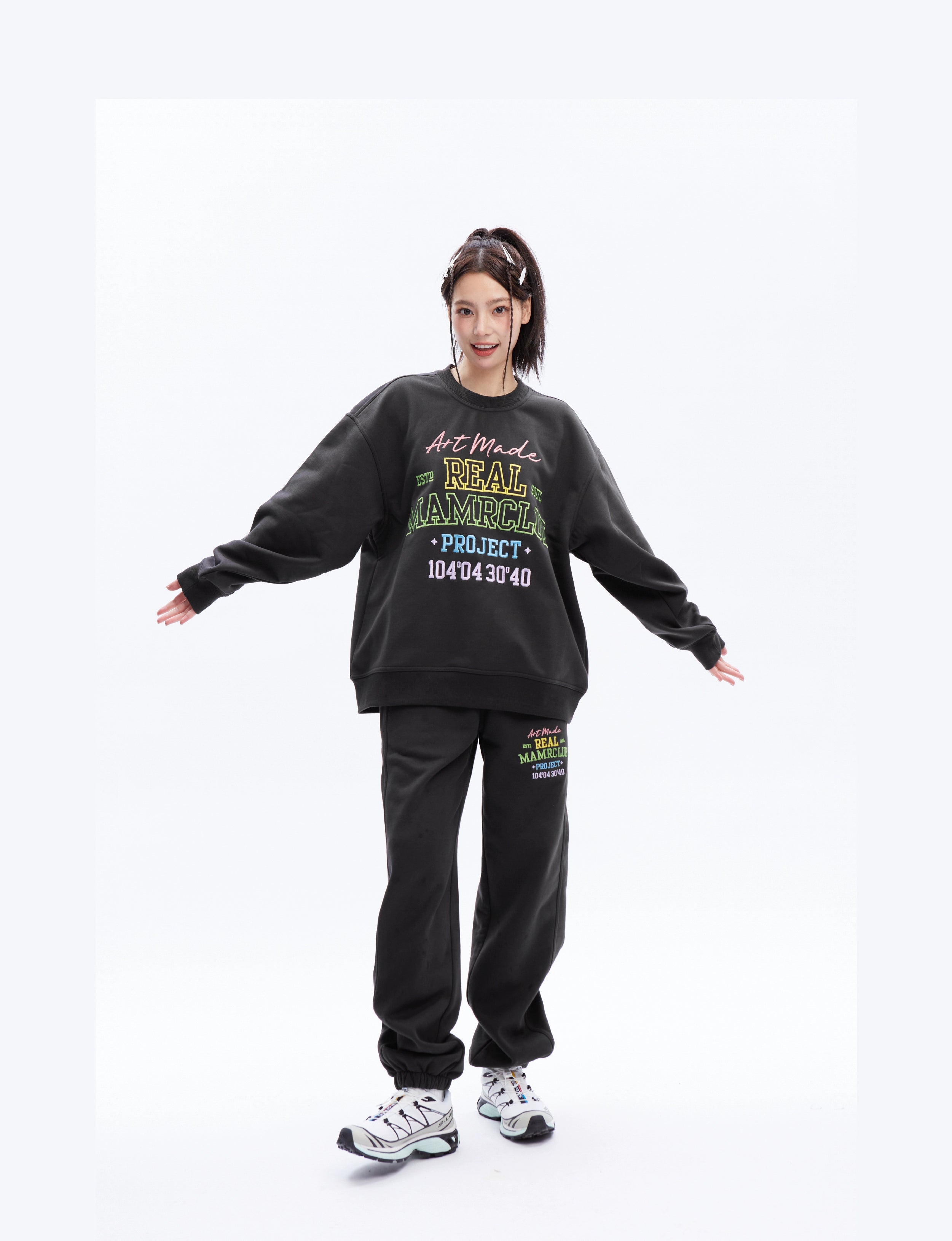Juego de ropa deportiva redonda
