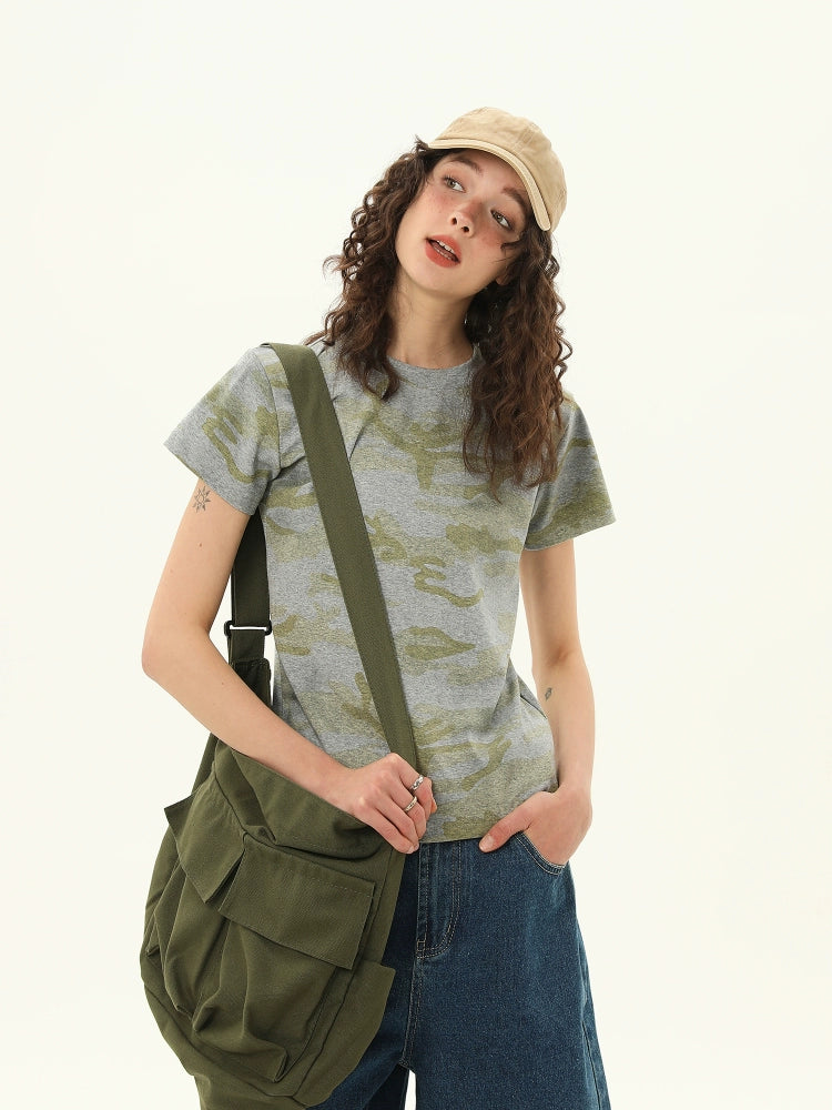 Cropped Slim Camo Print Tee