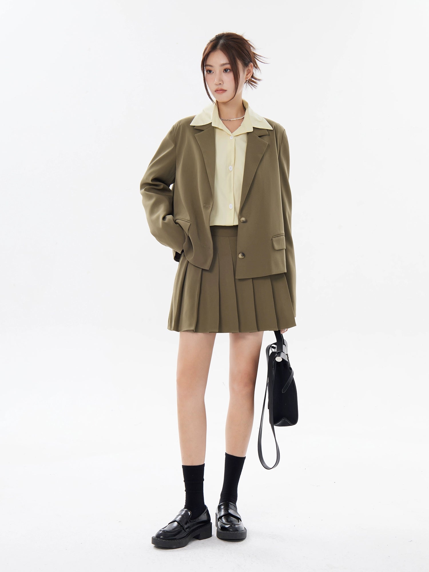 Weißes Button-Down-Hemd im Lagenlook Petite
