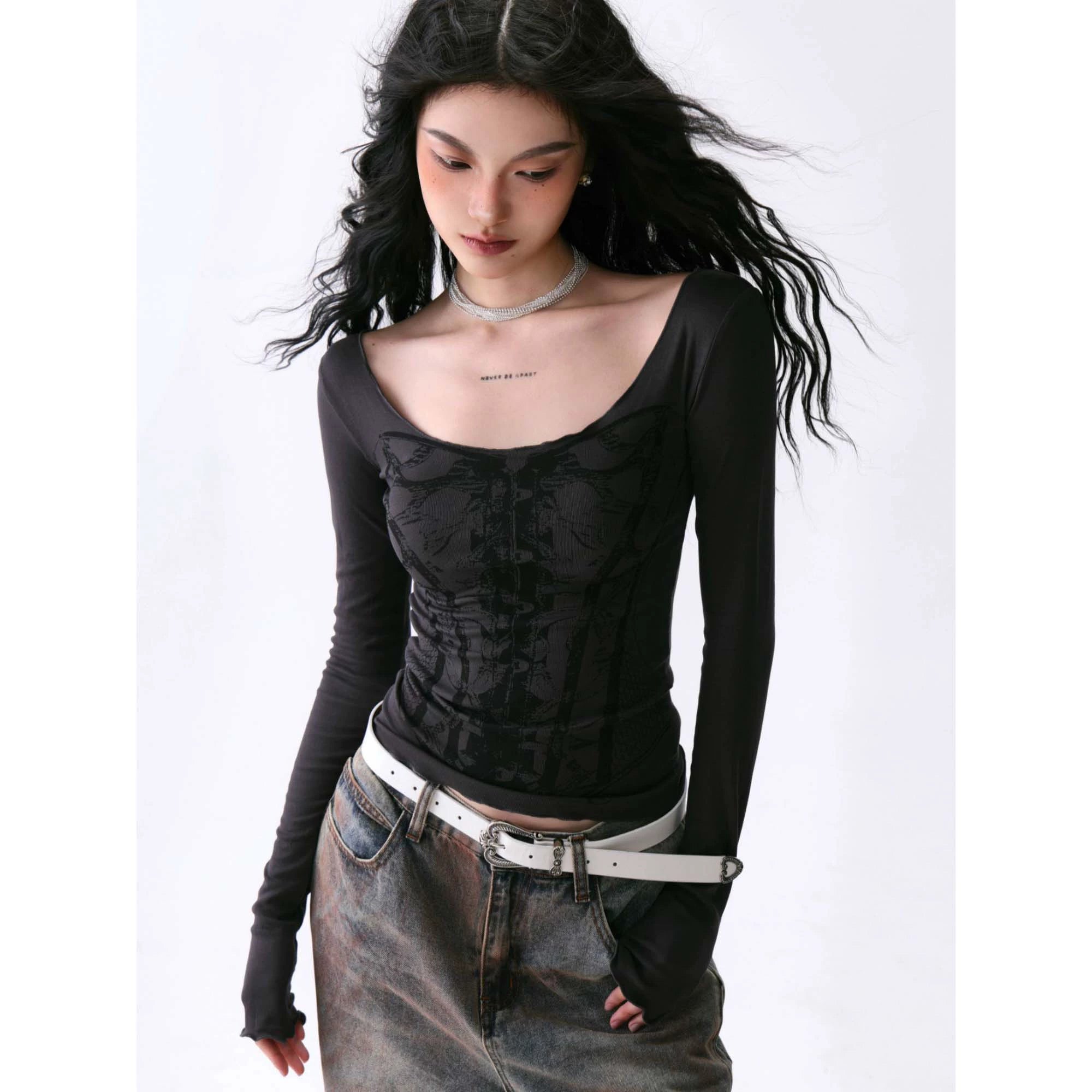 Capa base profunda de cuello en U