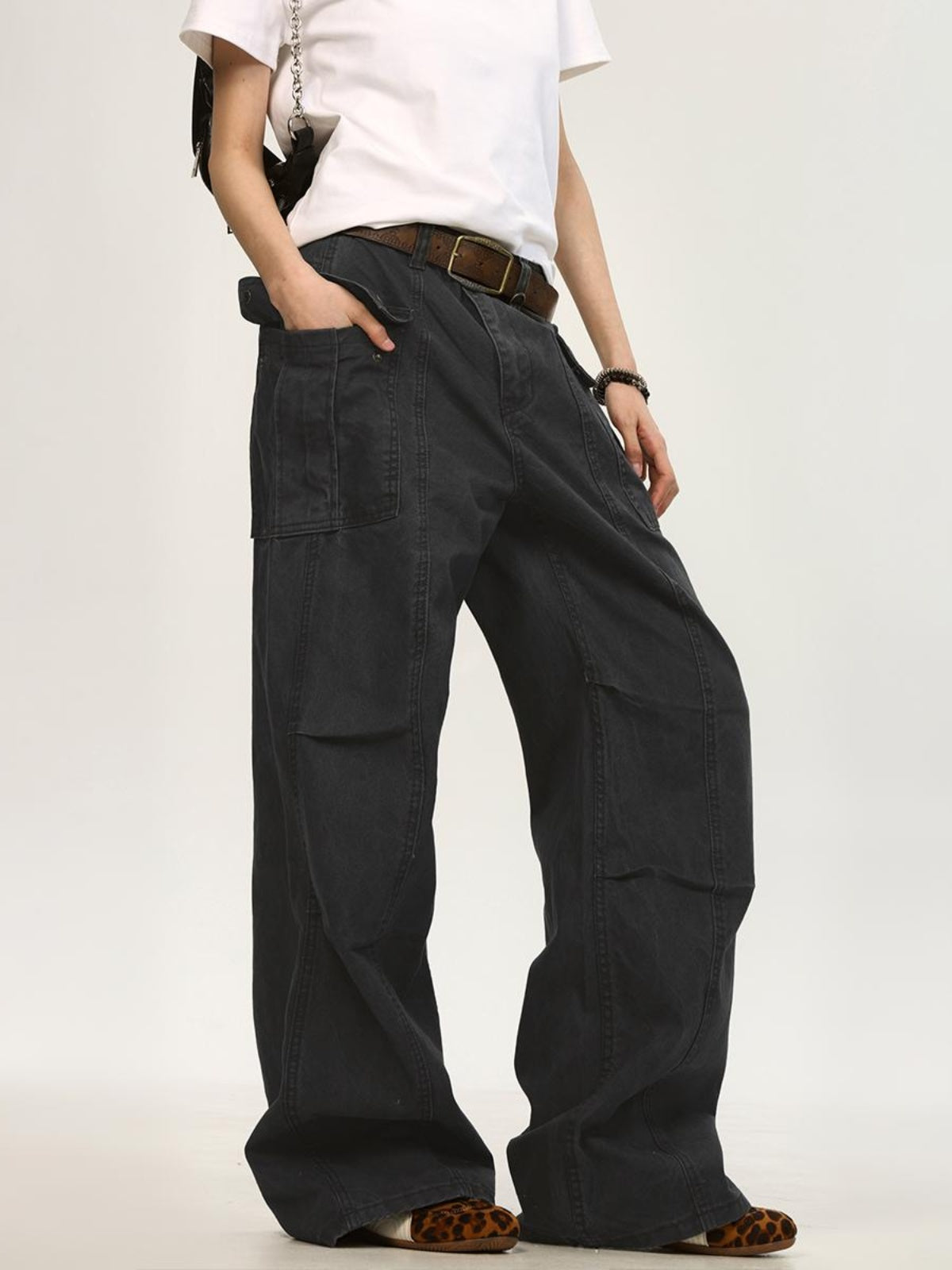 Relaxed Canvas Cargo Pants