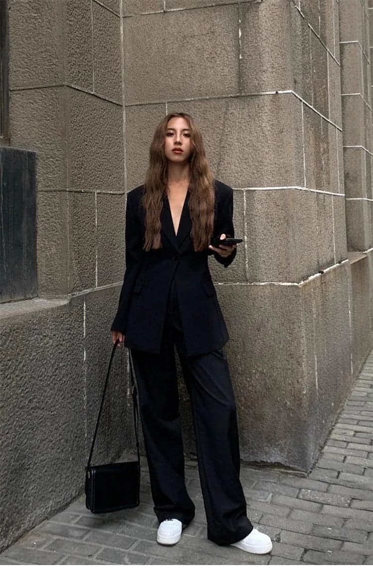 Black Designer Blazer: Slimming And Casual, Fall Collection - chiclara