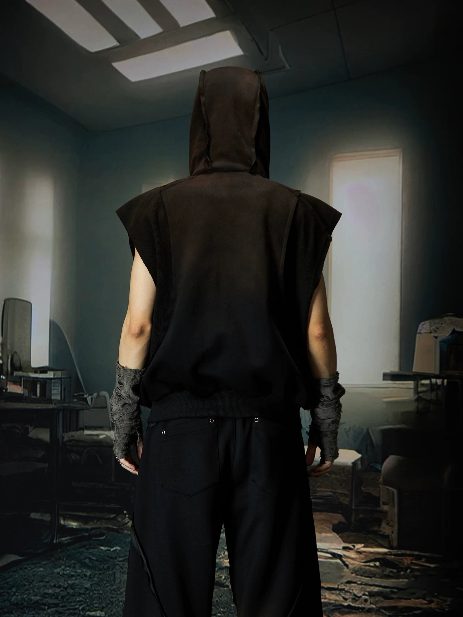 Ruinforge Grommet Hooded Vest