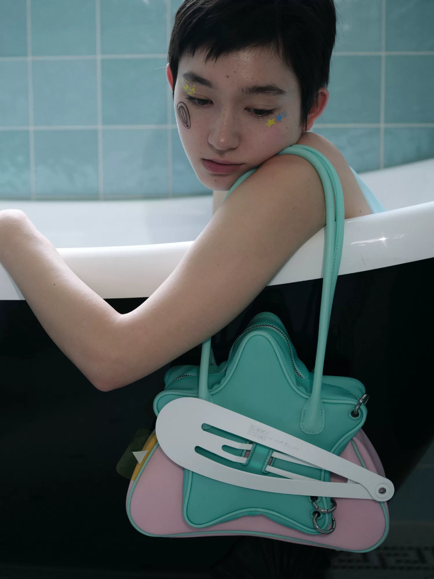 Star Clip Colorblock Shoulder Bag - view 4
