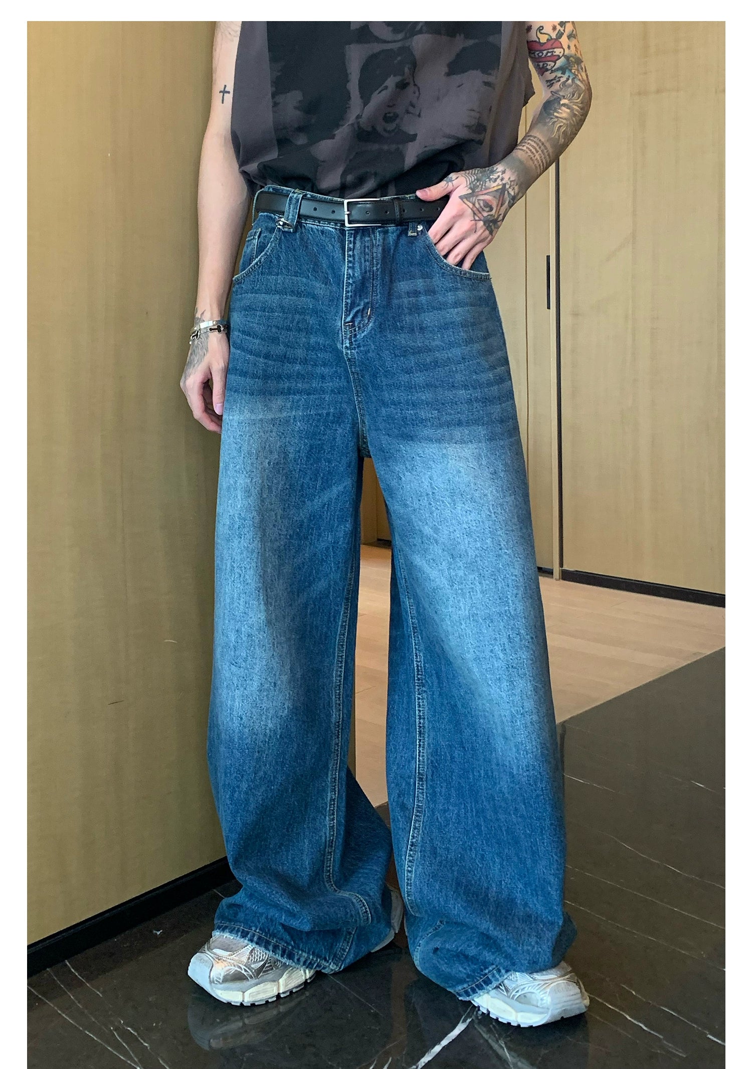 Straight-Wide-Leg Wash Jeans