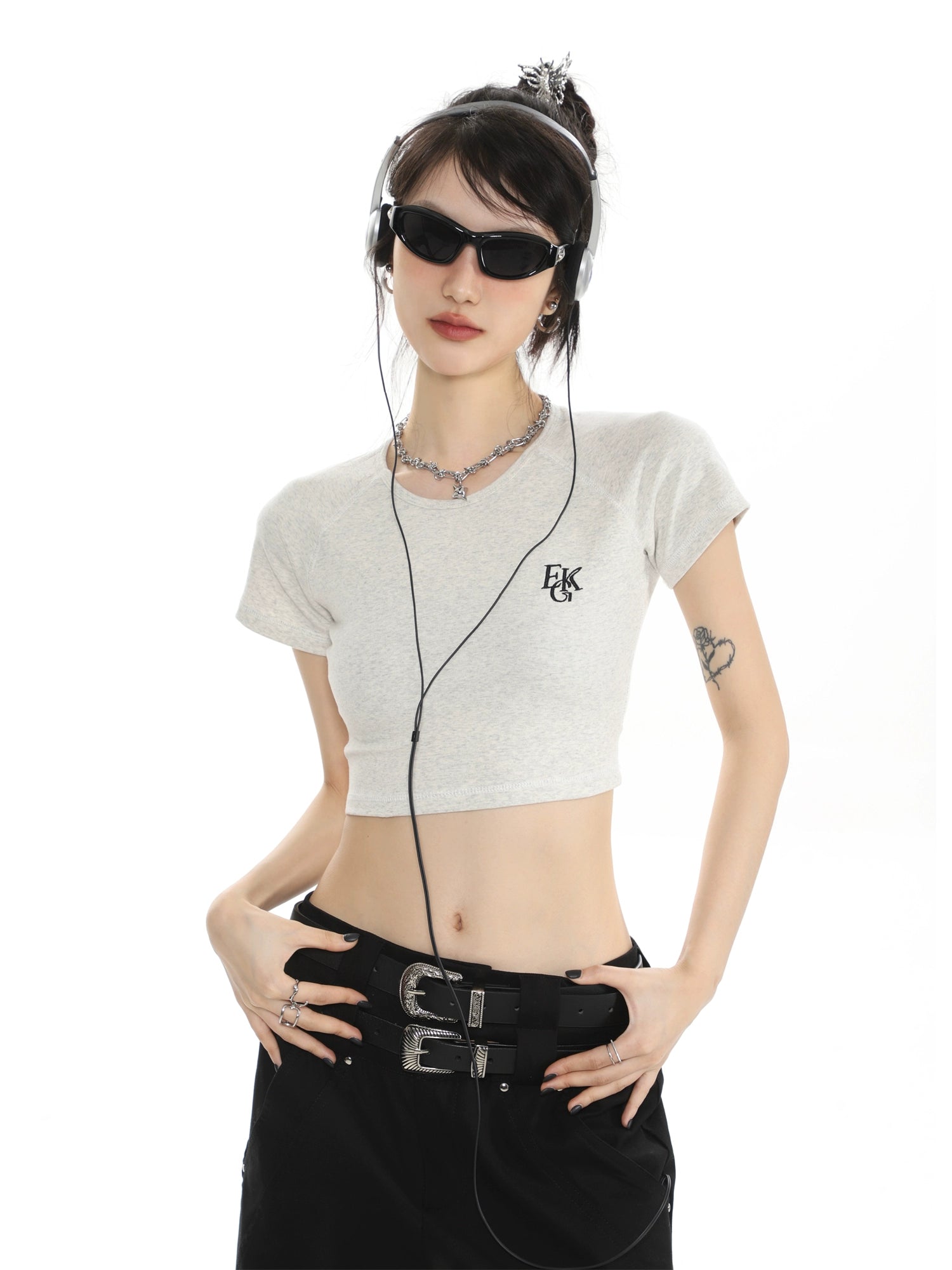 Camiseta de manga corta bordada vintage