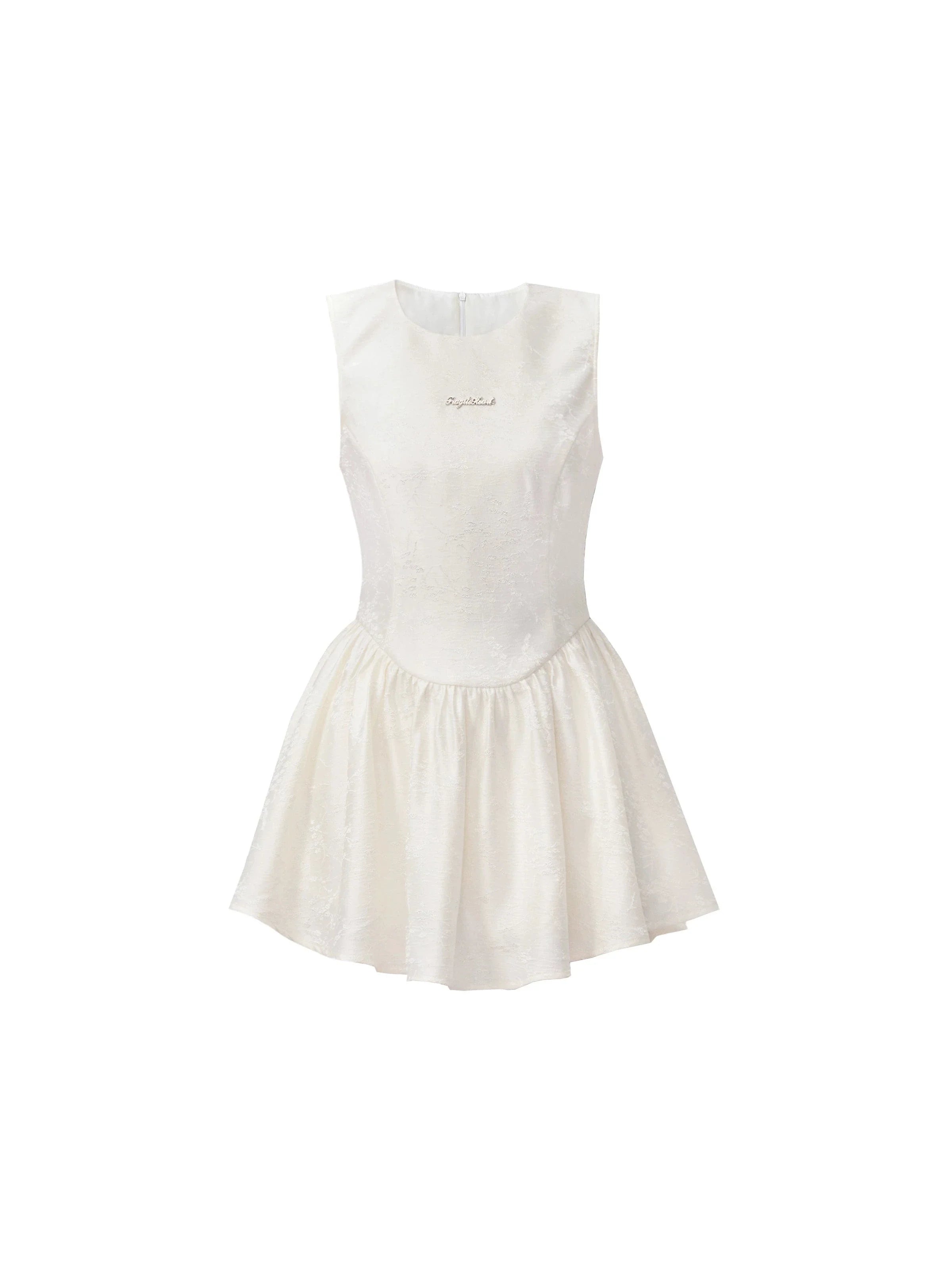 Mini vestido blanco sin mangas y brote