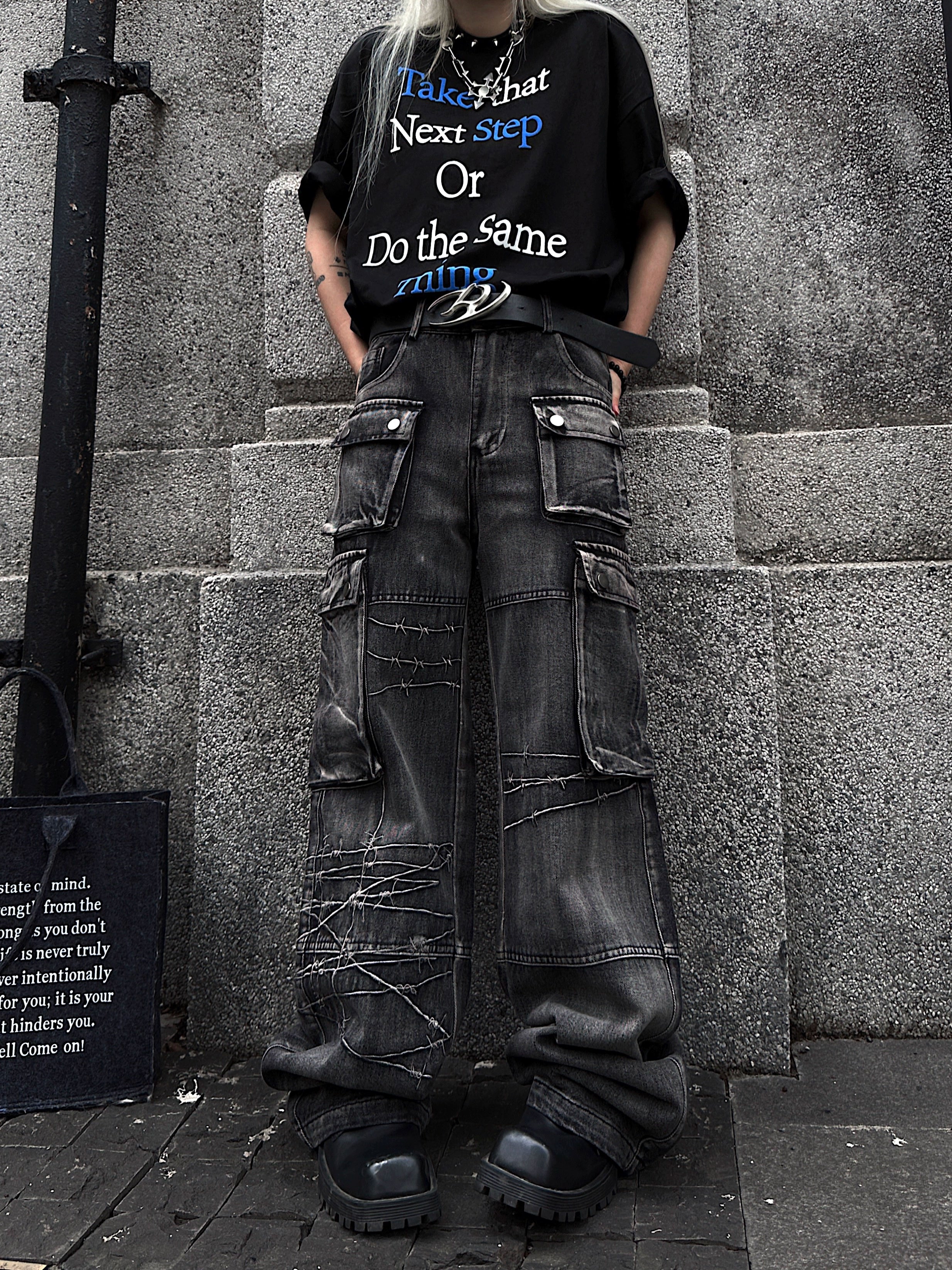 Men's Embroidered Multi-Pocket Washed Wide-Leg Jeans