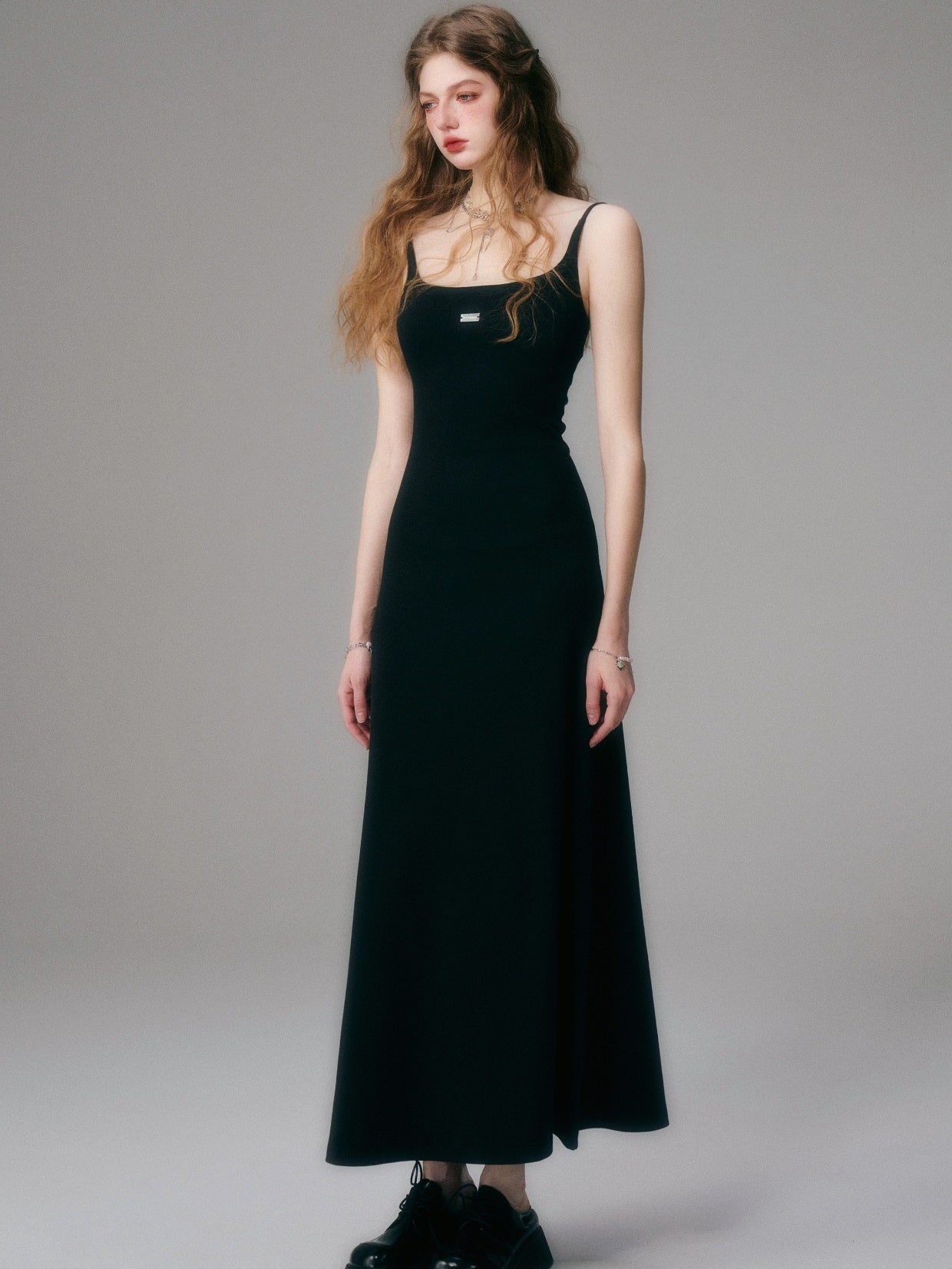Sleek Noir Maxi Dress - chiclara
