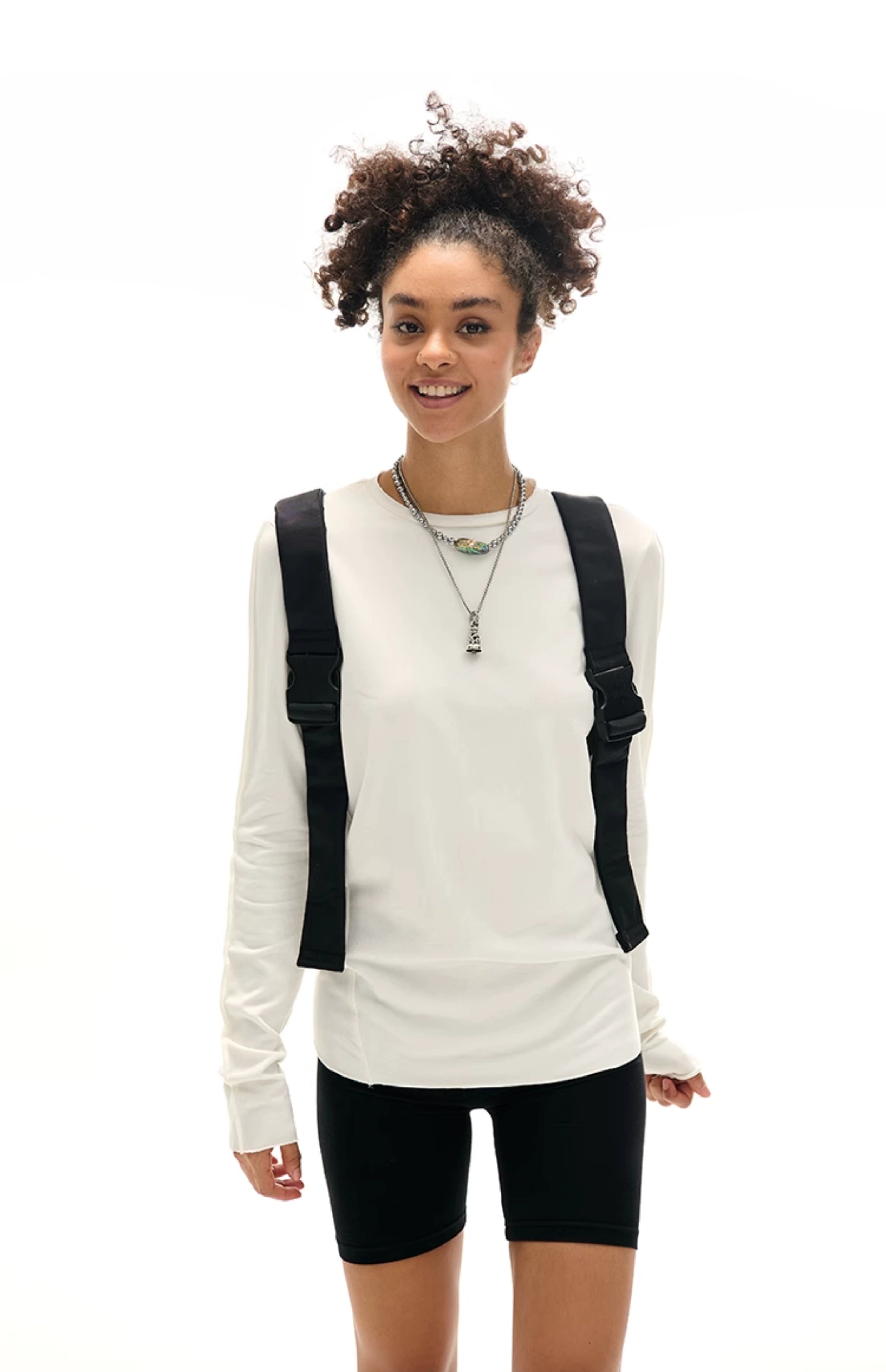 Camiseta de manga larga de ajuste delgado de cuello redondo