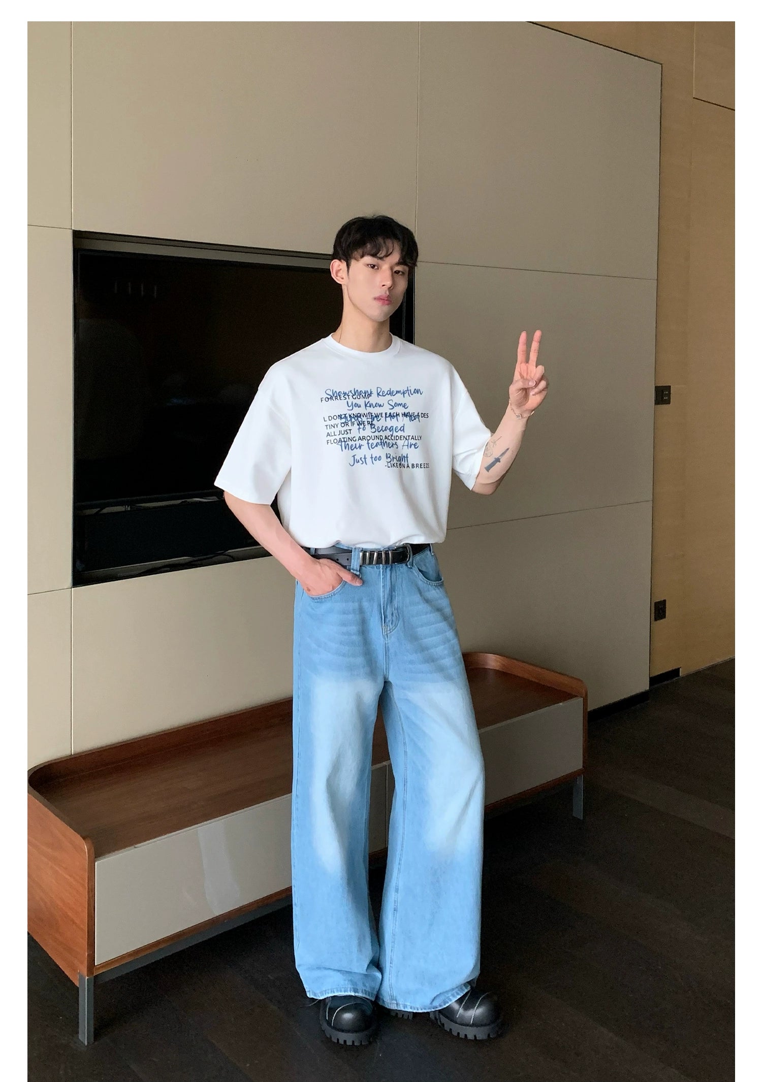 Straight-Wide-Leg Wash Jeans