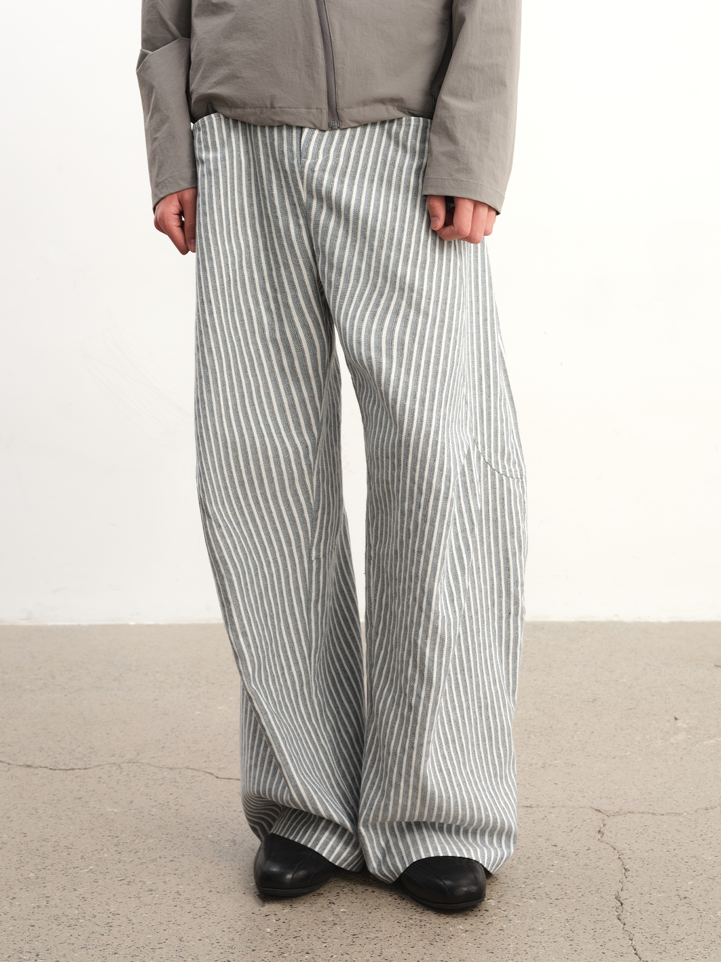 Vertical-Stripe Wide-Leg Balloon Trousers