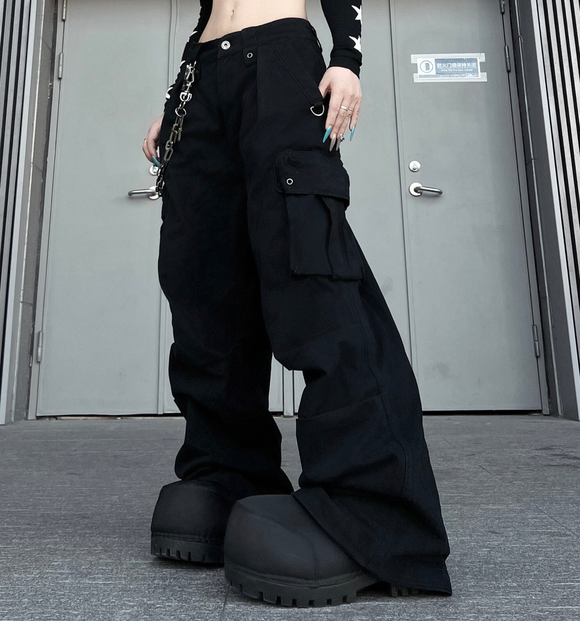 Multi-Pocket Parachute Pleats | Men's Cargo Pants